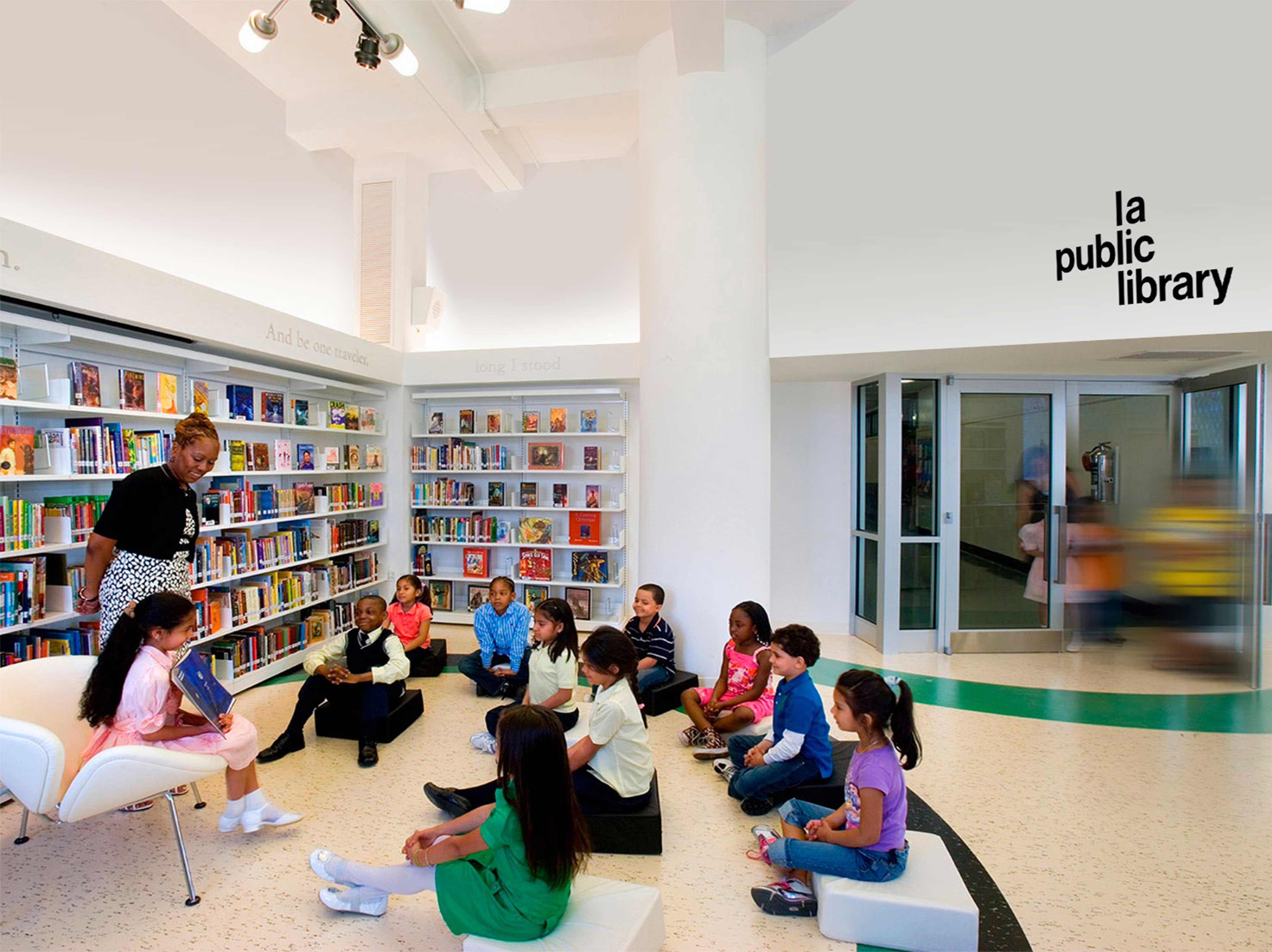 Media library. Современная библиотека. Современная Школьная библиотека. Библиотека в школе. Дизайн библиотеки в школе.