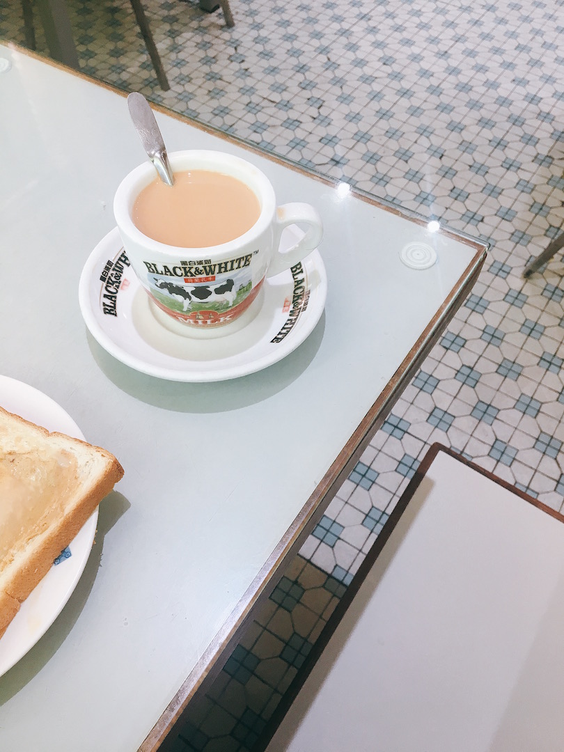 Hong Kong milk tea! © Yoshika Kon