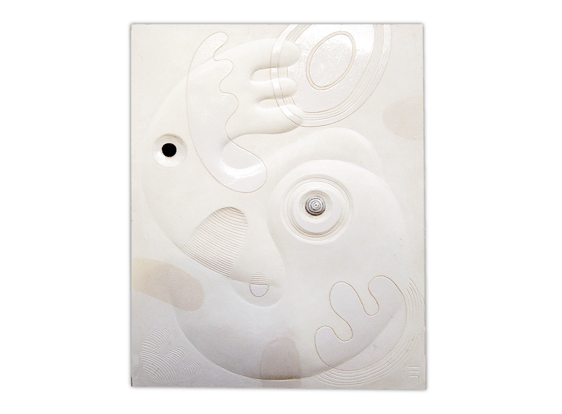 Le nozze della Biancona (Refrattario bianco, smalto, ceramica raku, alluminio, cm 27x35x1,5, 2009)