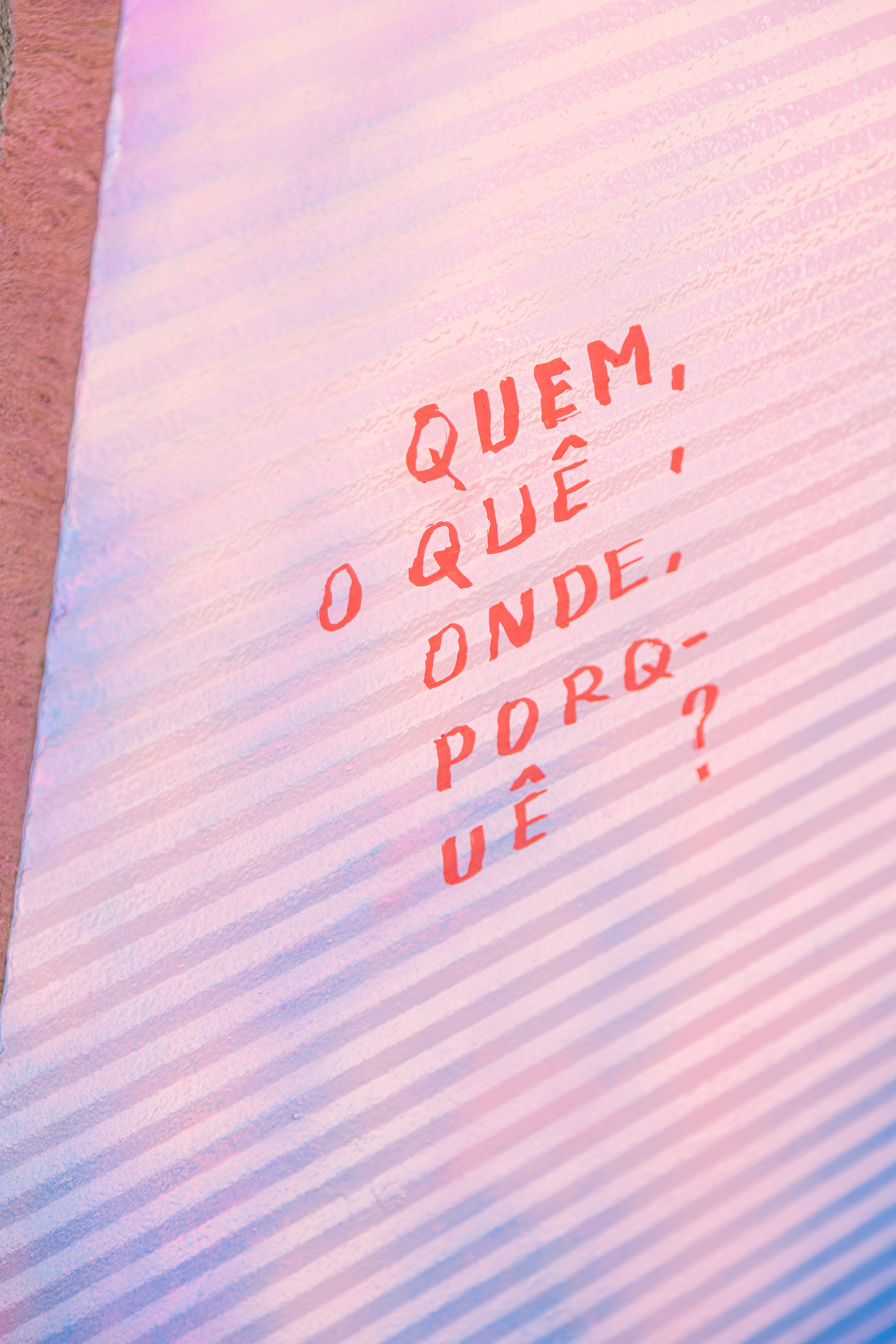 QUEM, O QUÊ, ONDE, PORQUÊ ?