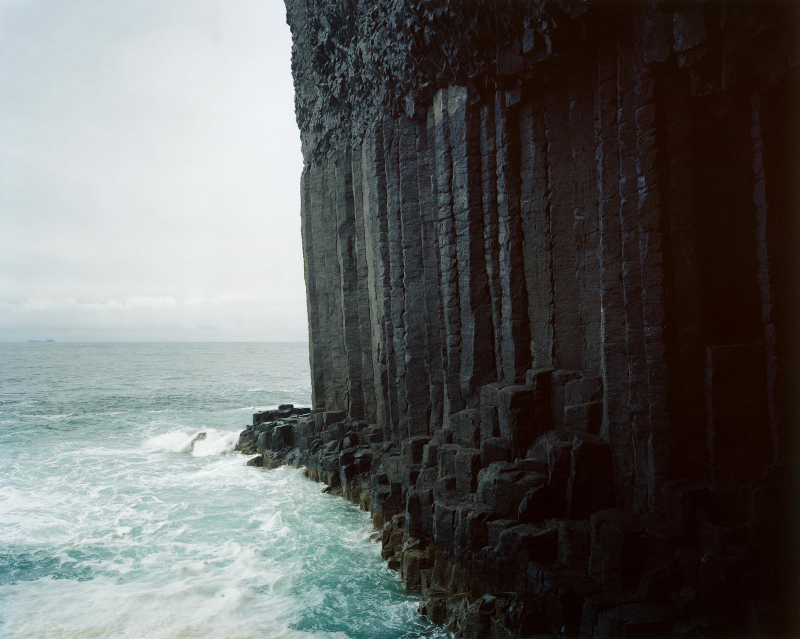 'Dark Cliff'