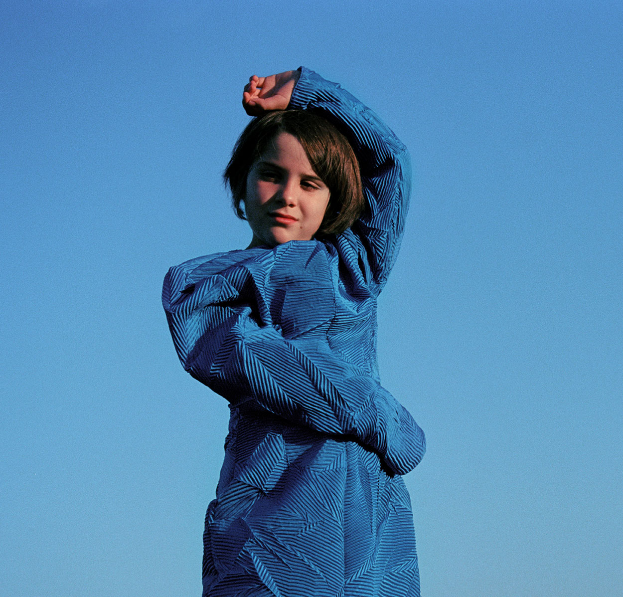 FORMISVOIDVOIDISCOLOR