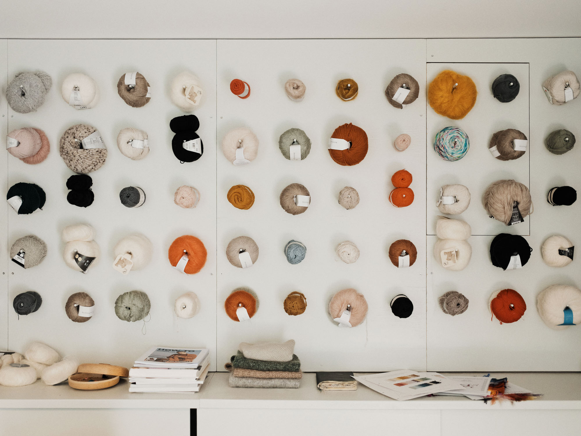 Patent & Patronen, Strickatelier