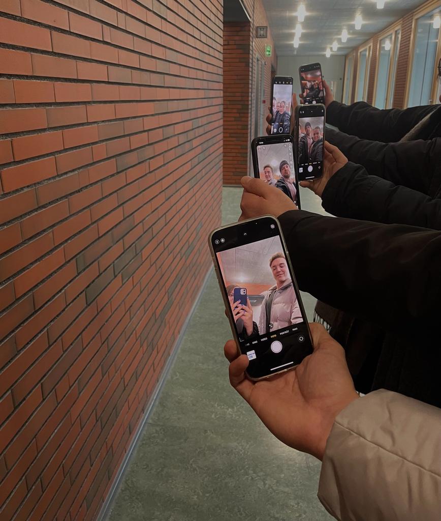 Production: Lina/Camillo/Leo/Leon/Vanessa/Sari