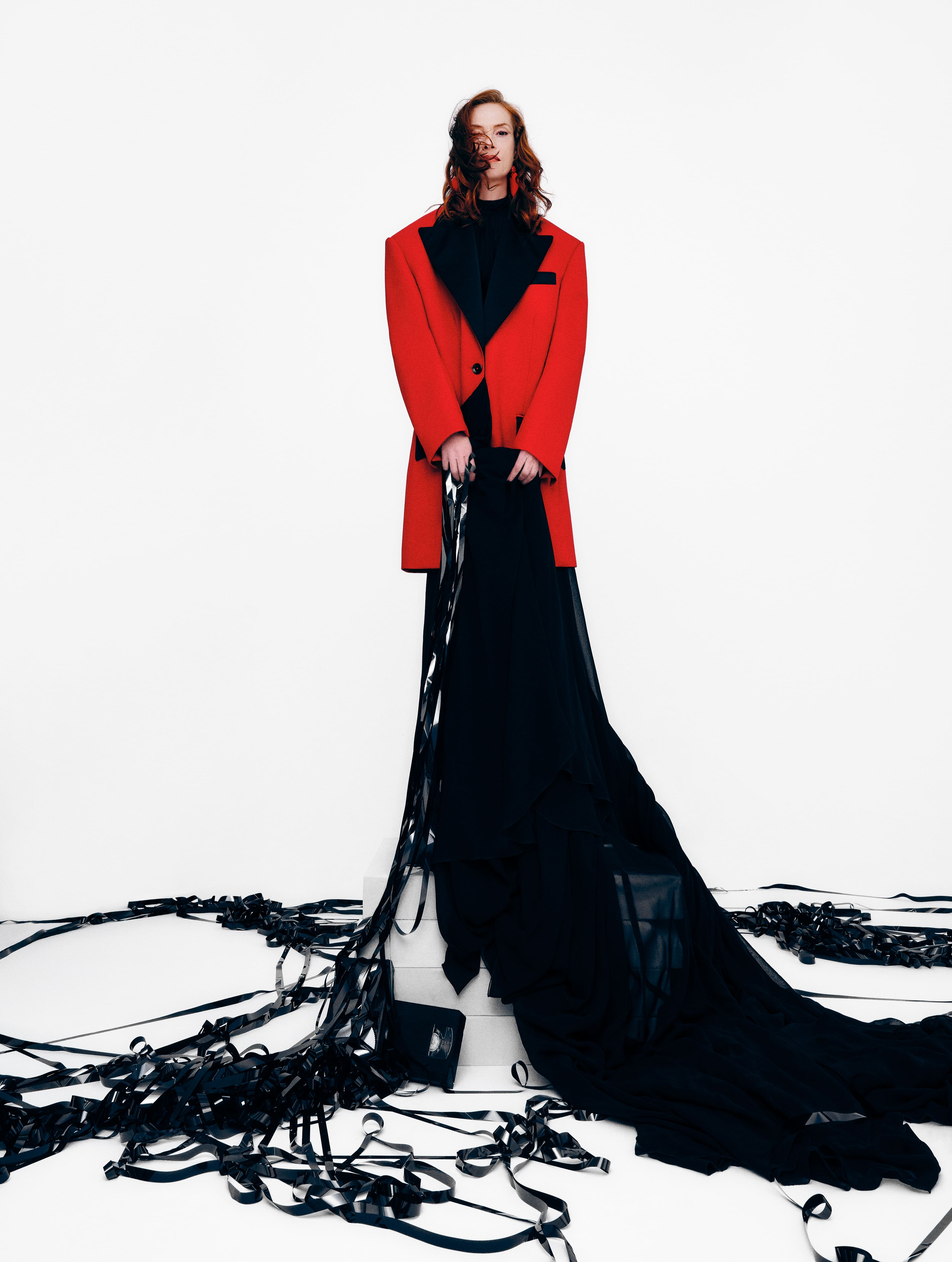 L'OFFICIEL ISABELLE HUPPERT COVER STORY 