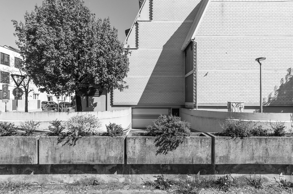 Stanovanjski blok ob Herbersteinovi ulici, Ljubljana / 1984, Grega Ko&scaron;ak