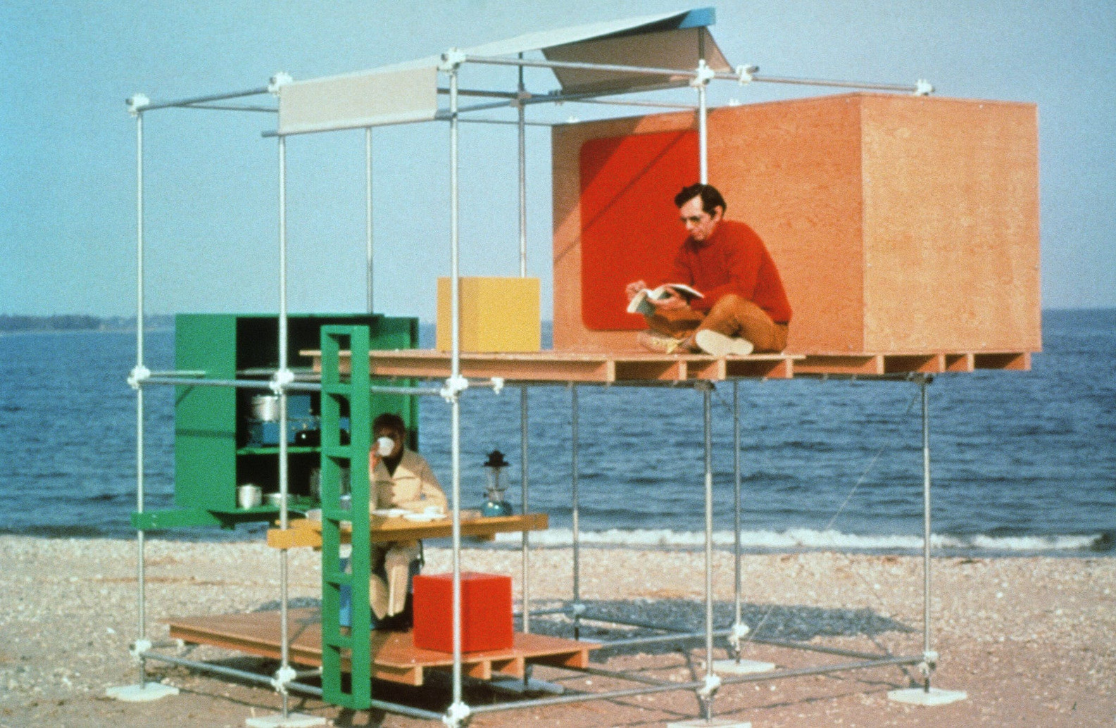 Ken Isaacs, "Beach Matrix", à Westport, Connecticut, 1967, Photo © courtesy the artist