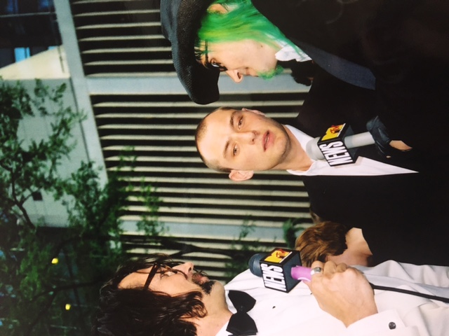 Paul & Al work on Jude Law at Spielberg’s “A.I.” New York Premiere for MTV | June 2001