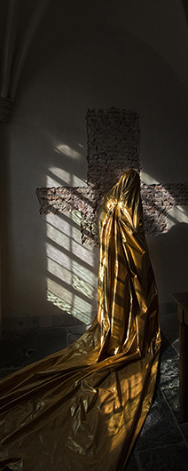 The Cross (II), 28 × 70cm. 2016