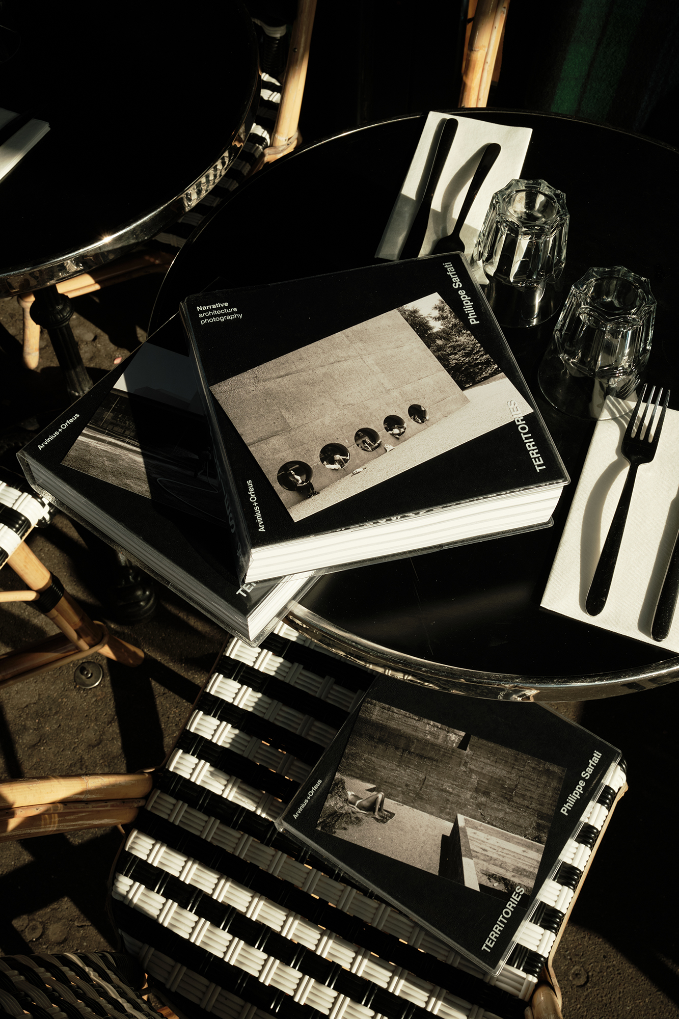 Philippe Sarfati-Territories-photography-photographer-street-documentary-architecture-black-and-white-book-design-cover-arvinius-orfeus