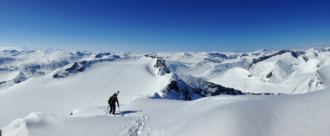 On Storsteinsfjellet (1893 m)