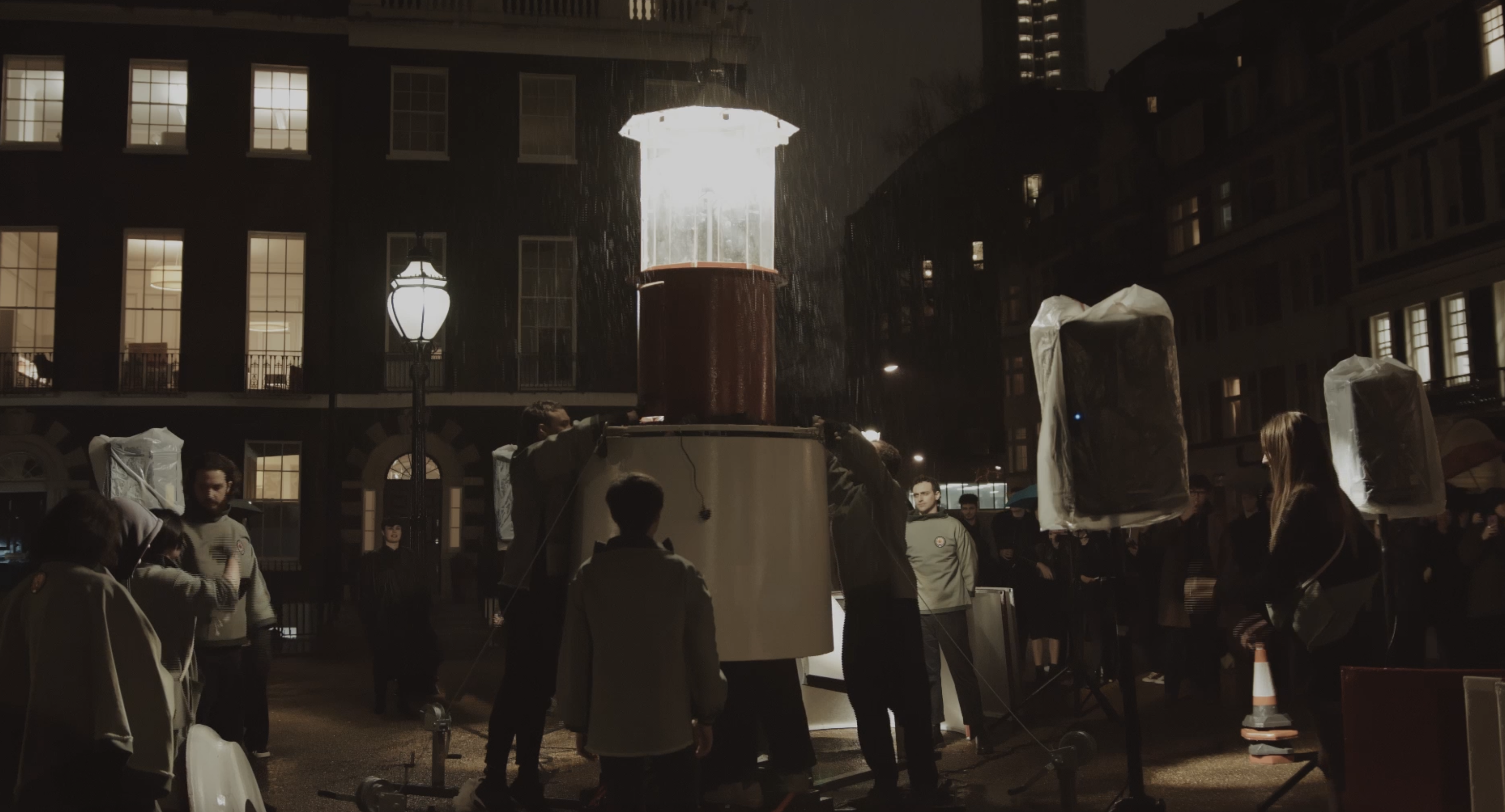 A Love Letter to the Lighthouse in the Expanded Field