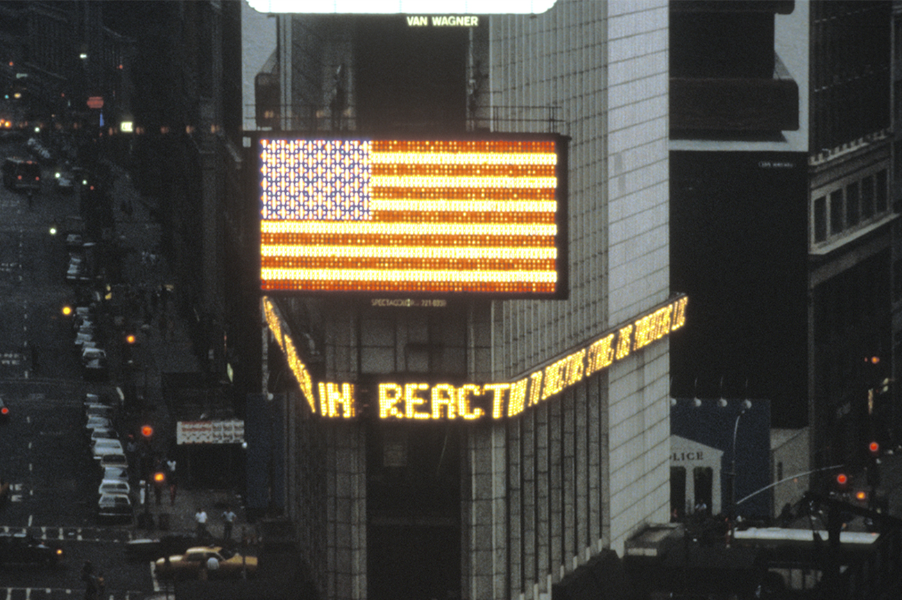 Alfredo Jaar Times Square, Abril de 1987: Un Logo para América, 1987Vídeo, 10’ 25’’, Animación original comisionada por The Public Art Fundpara pantalla Spectacolor. Times Square, New York, Abril 1987 (detalle)