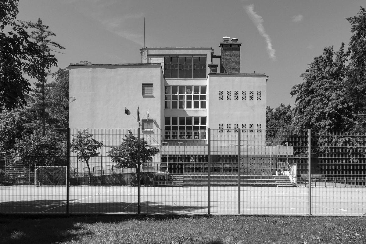 O&Scaron; Majde Vrhovnik, Ljubljana / 1958, Emil Navin&scaron;ek