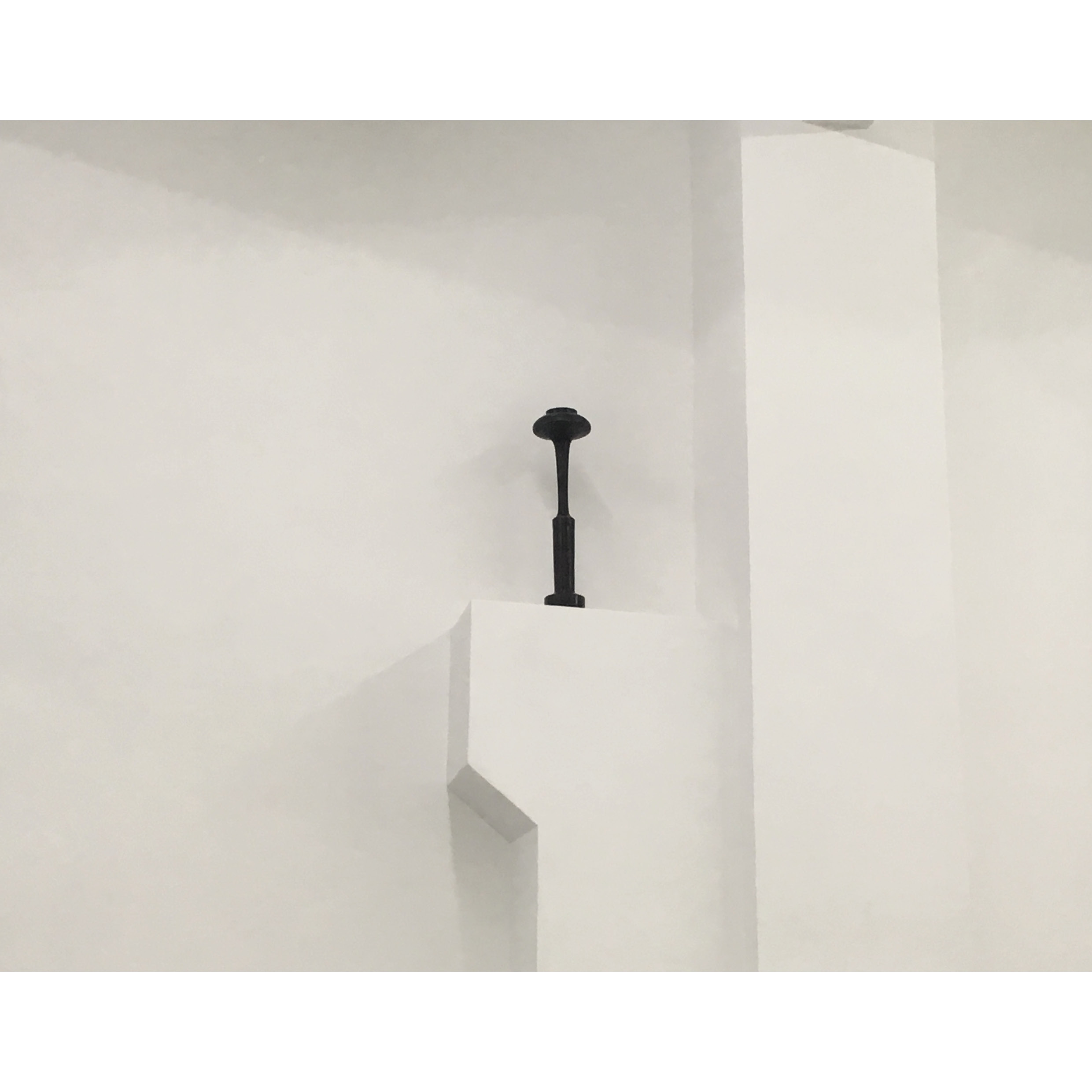 One Set2018antique metal vase10x10x50cm