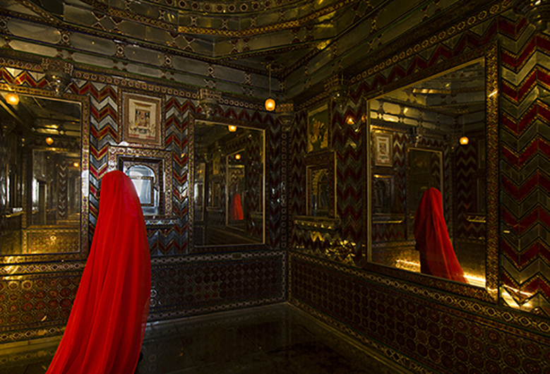 Mirrors, 75 × 51cm, 2013