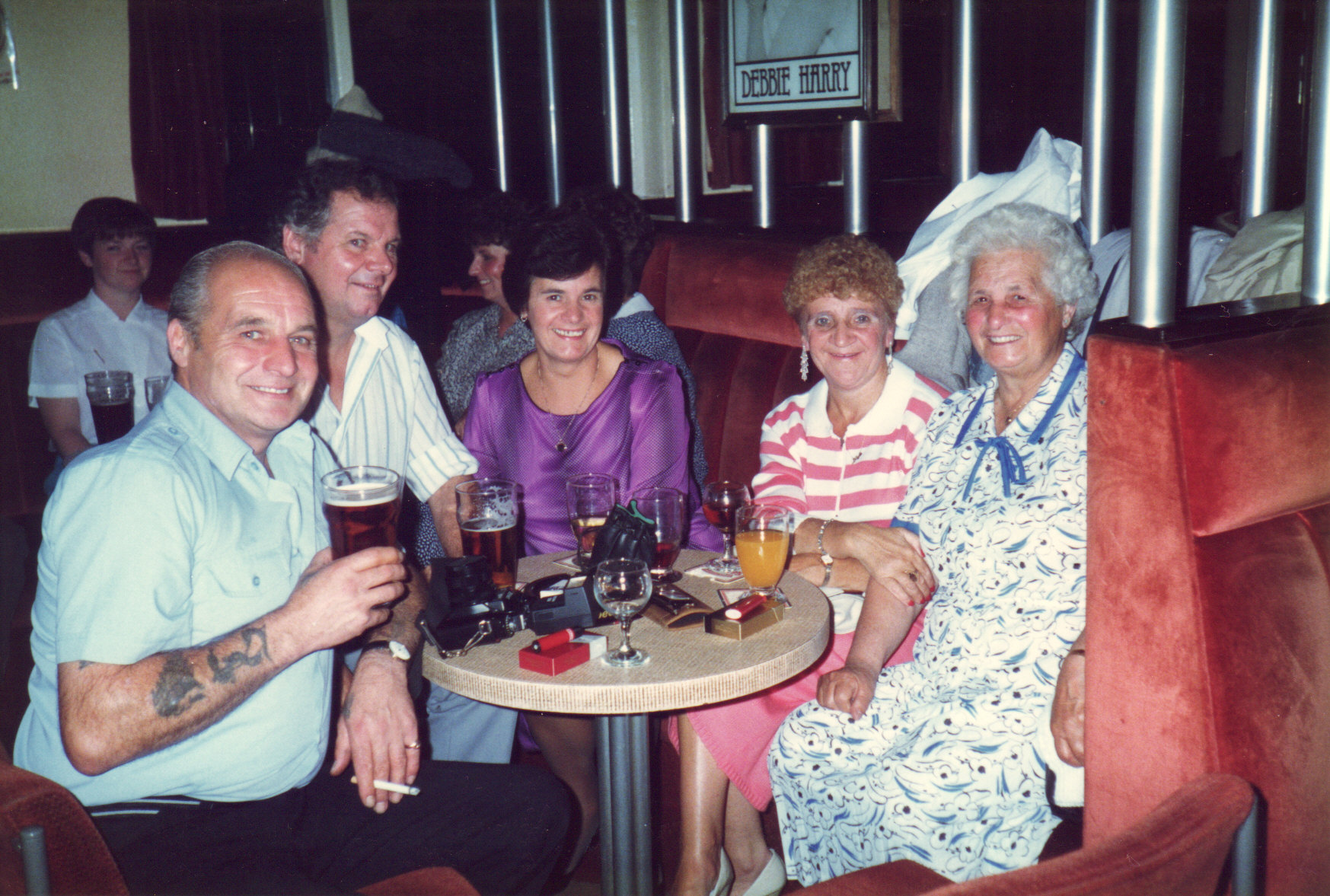 Barley Mow. Working Men's Club, 1984