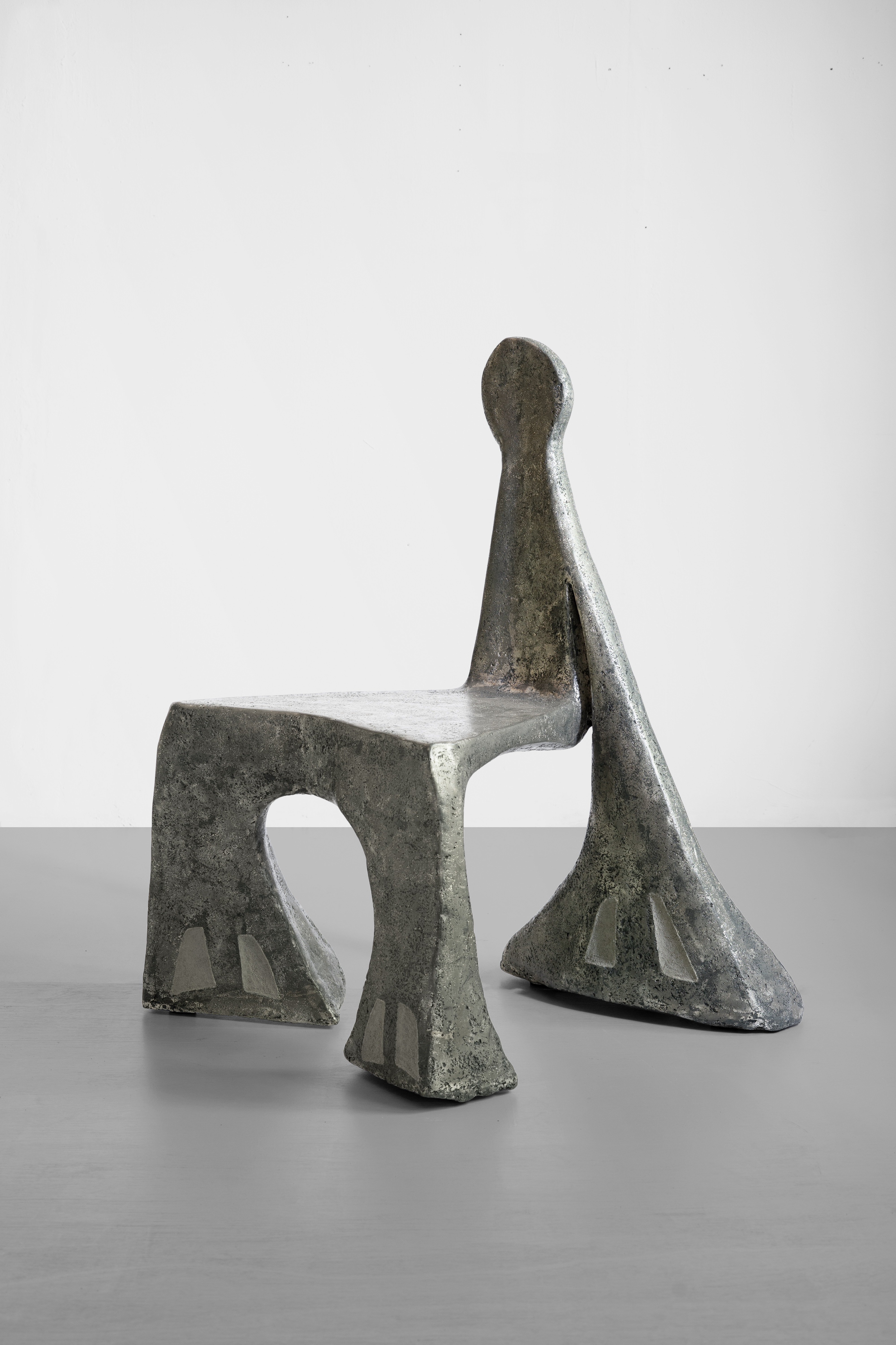 Watcher, 202598 x 65 x 64 cm