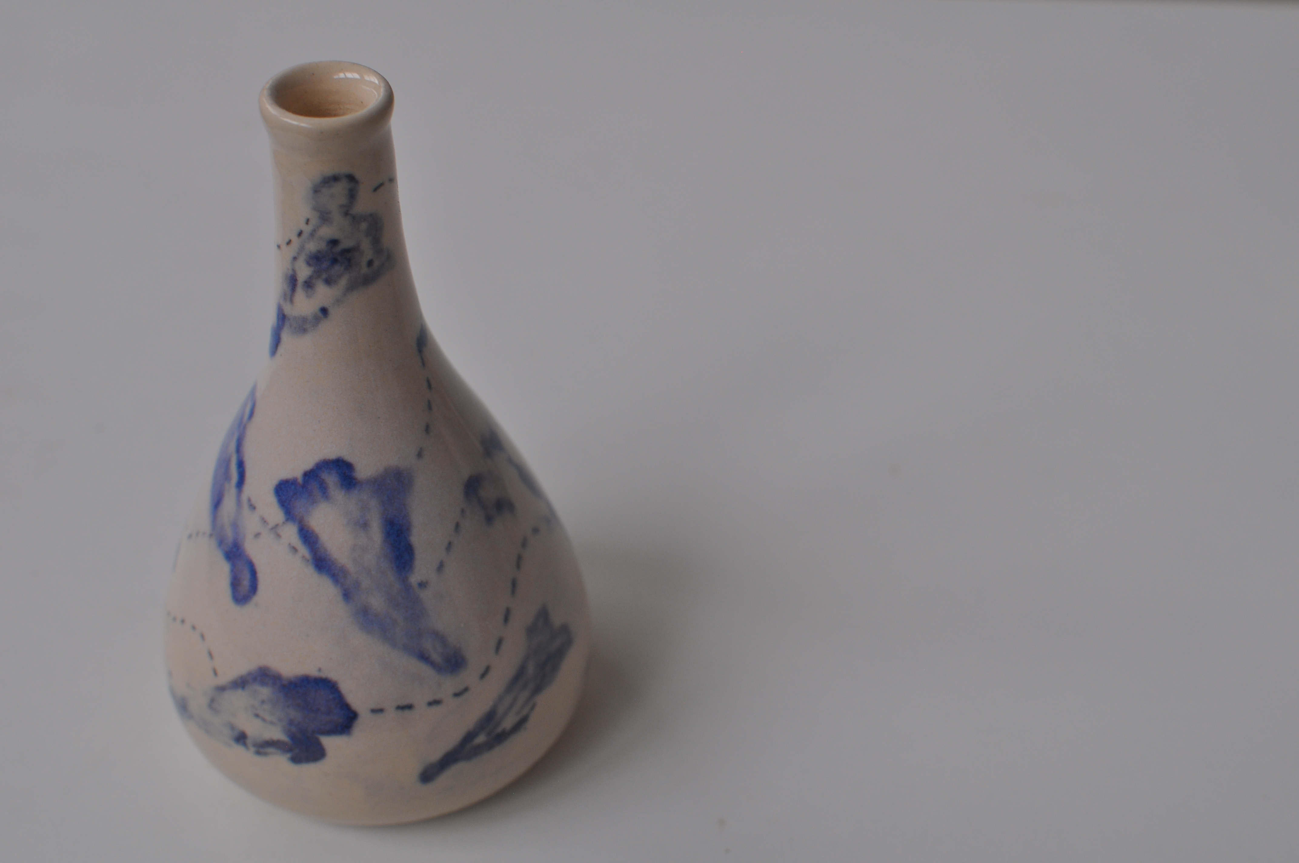 Bottles. High-temperature gres. Thrown in electric wheel. Barcelona 2015