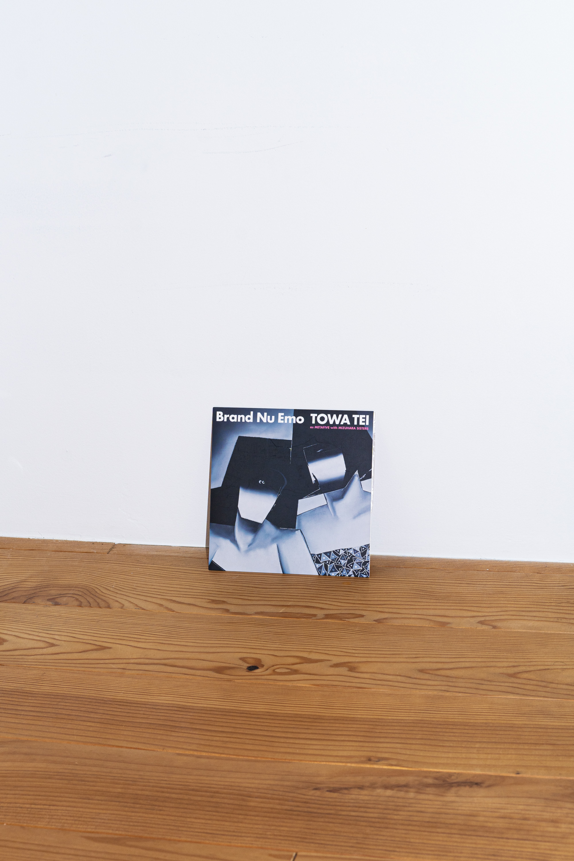 brand nu emo / brocante - towa tei - 2017