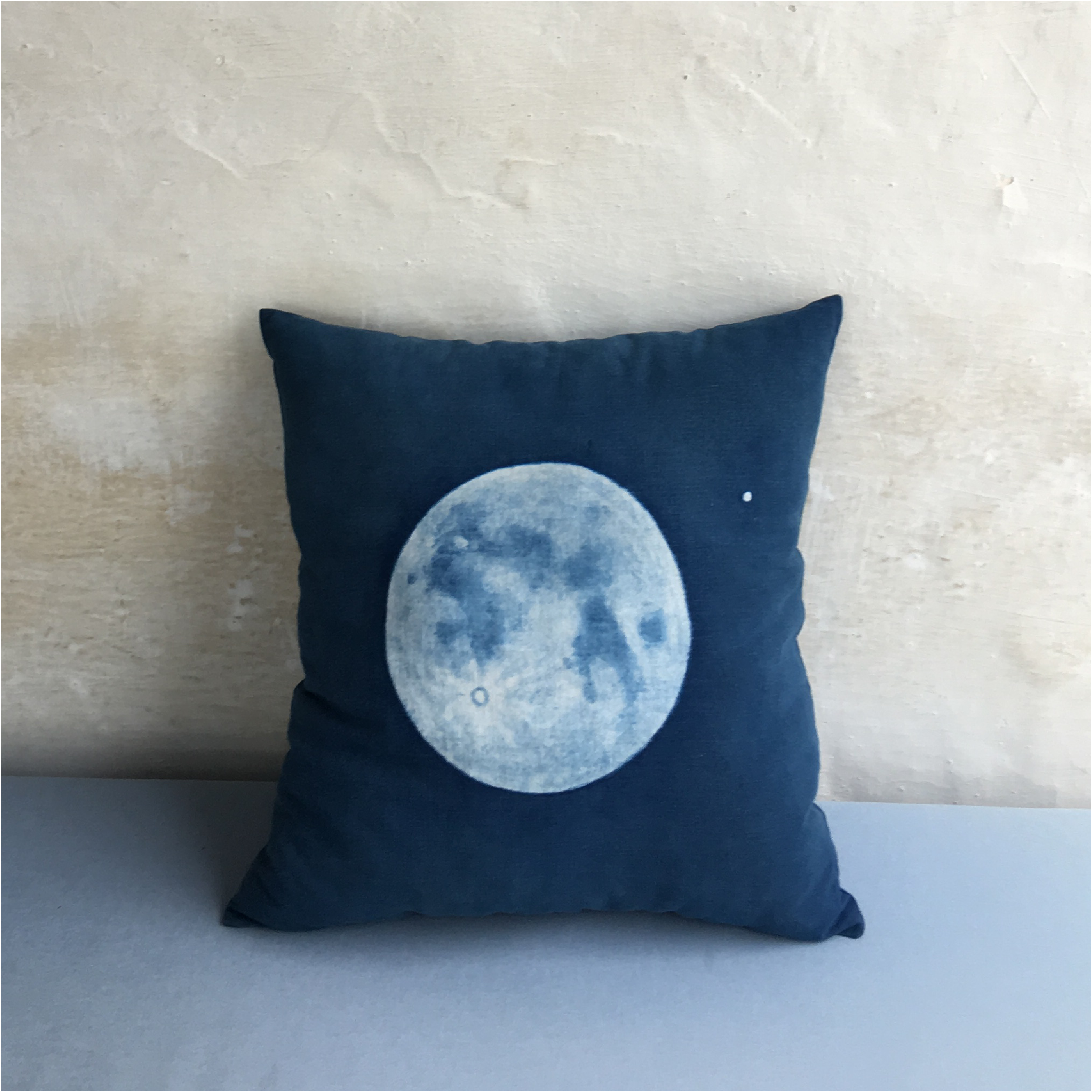 TSUKI Indigo Tsutsugaki