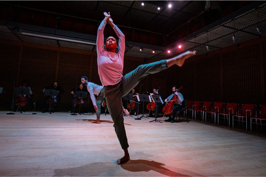 Joan (2019), photo: Robert Torres