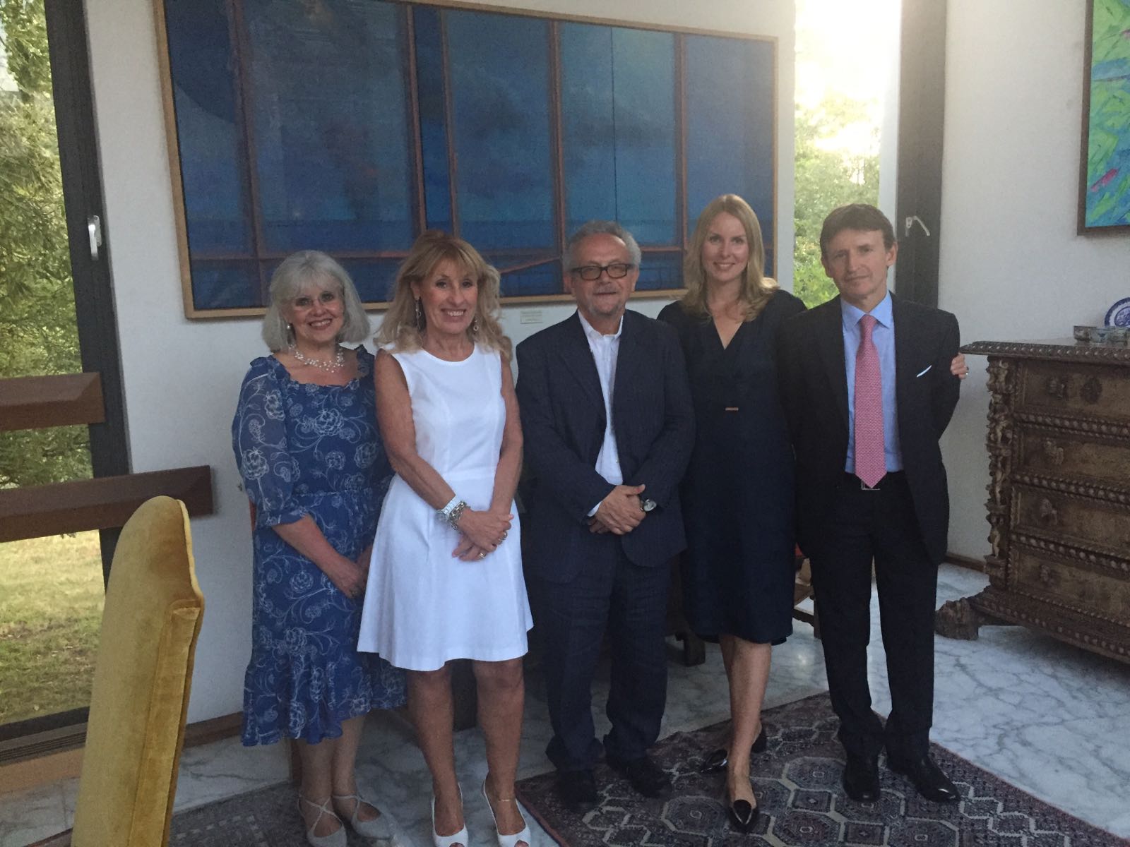 Con l'ambasciatore Francesco Zazo e la moglie Svetlana all'Ambasciata italiana a Canberra in occasione della mostra all'Istituto italiano di cultura di Sydnei, 2016