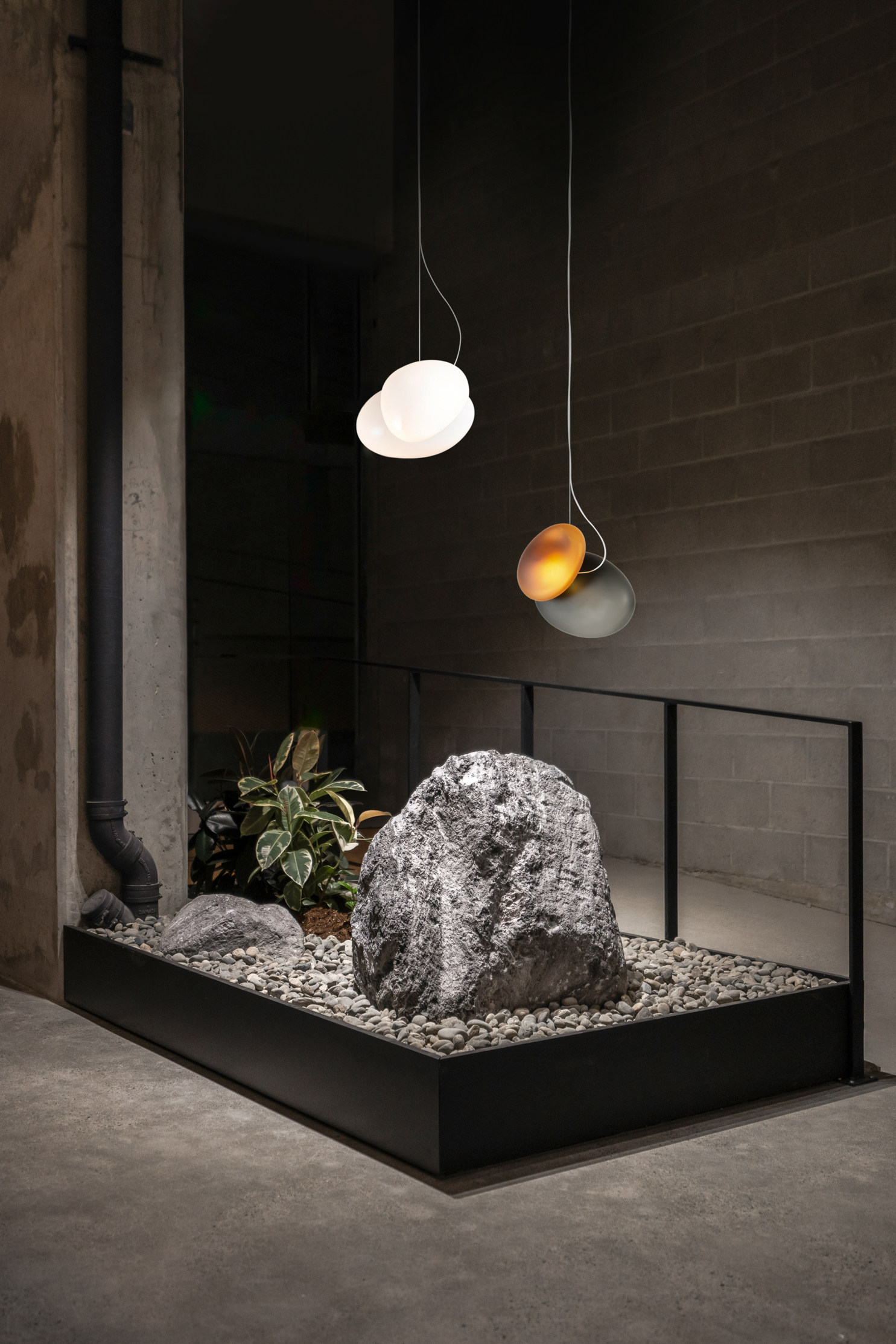 PEBBLE PENDANT - A-N-D decorative luminaire design studio and 