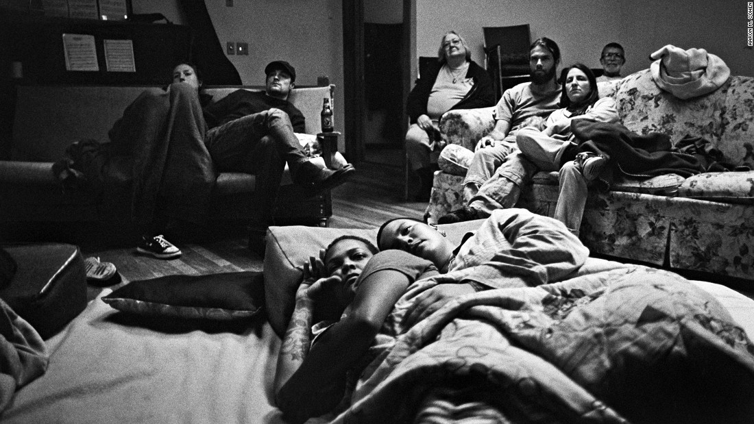 2007 Movie Night in Kaweah. Photo: Communitarians by Aaron M. Cohen