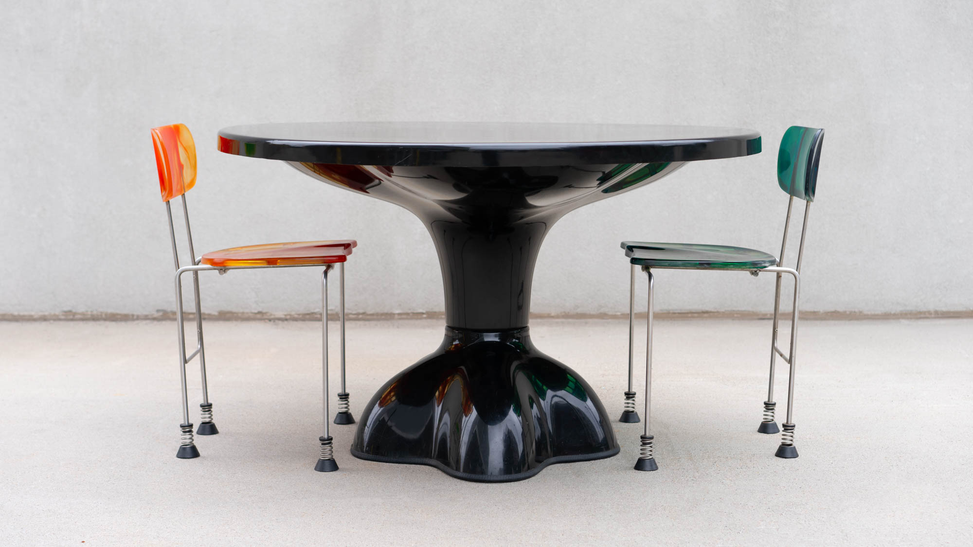 GAETANO PESCE BROADWAY CHAIR BERNINI FOR SALE WITH WENDELL CASTLE MOLAR DINING TABLE BY SWEETERFAT