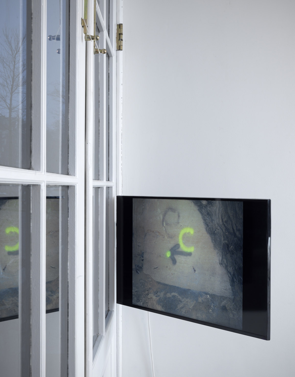 Chaim van Luit, Left right right right, 2013 - 2017, HD video (loop), 14''
