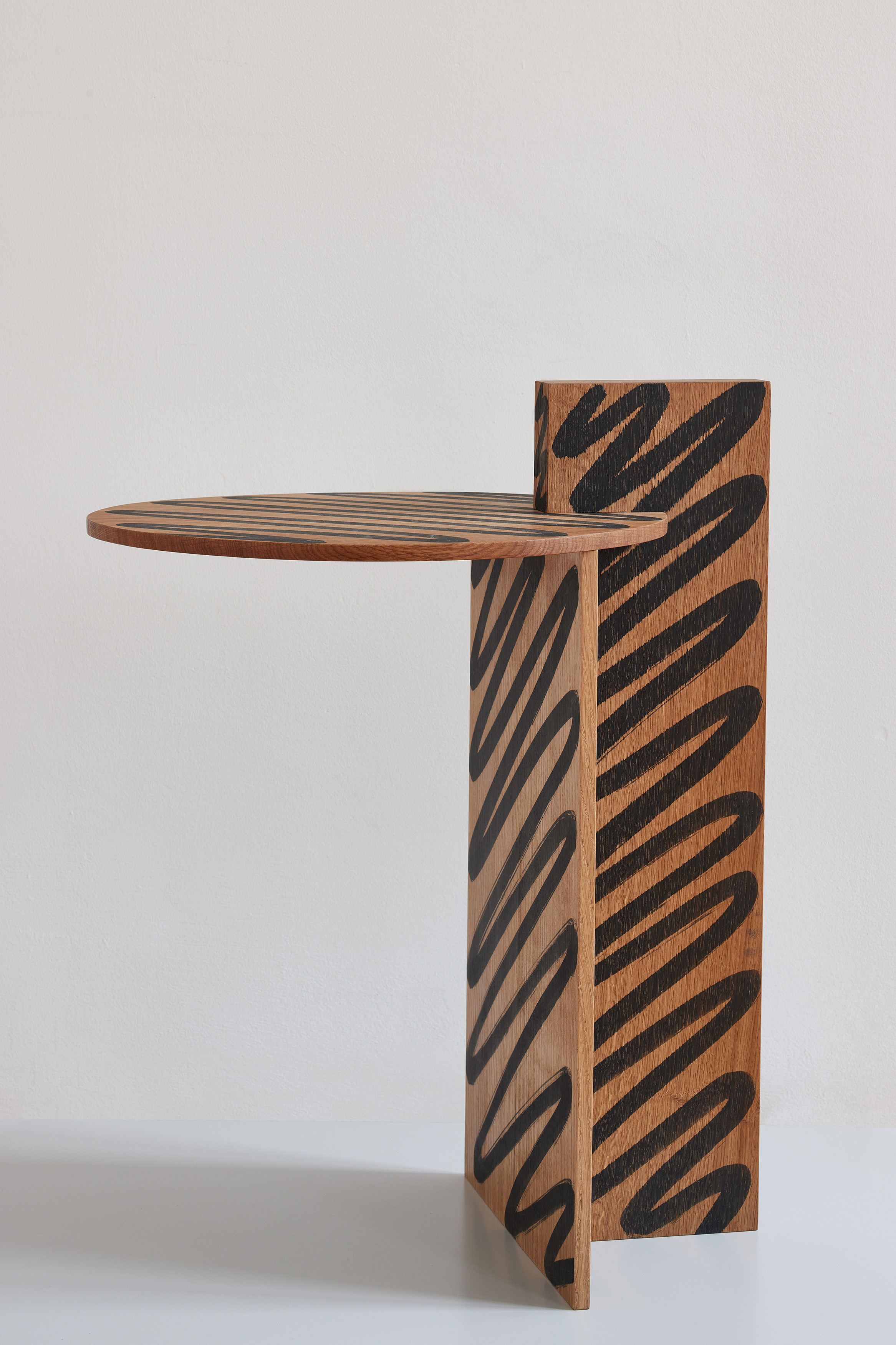 KUENG CAPUTO, Der Entwurf  (salon table), 2016 Oak wood, iron chloride, steel