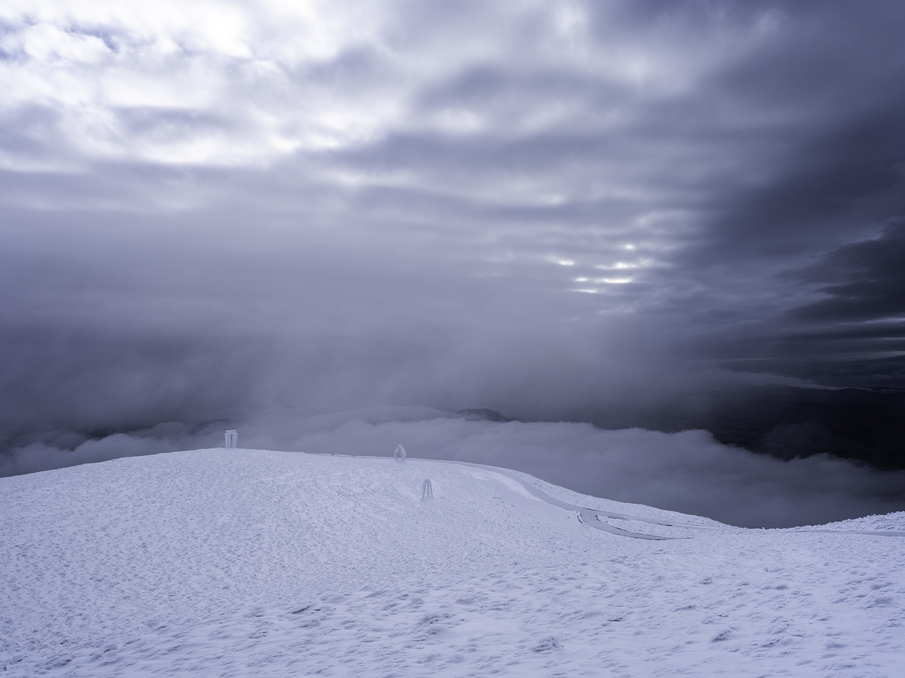 Taygeta, Asterope, Maia part of the installation Crystalline Thresholds | Les Portes de Givre