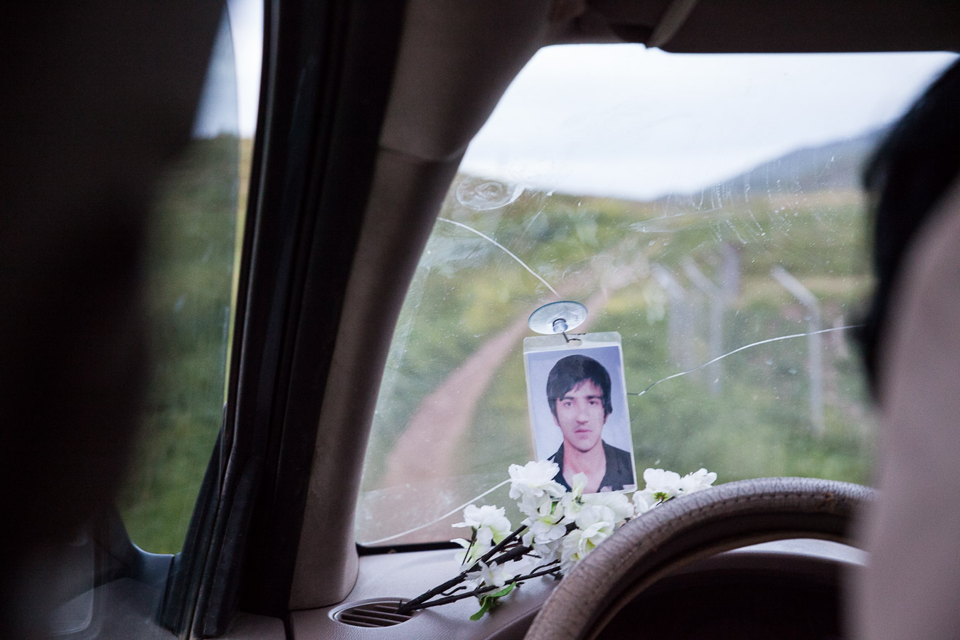 Un des fils d'Hoshyar, mort dans un accident.