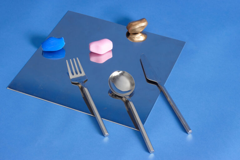 CUTLERY AND STIGMA - Hendrik Lucka