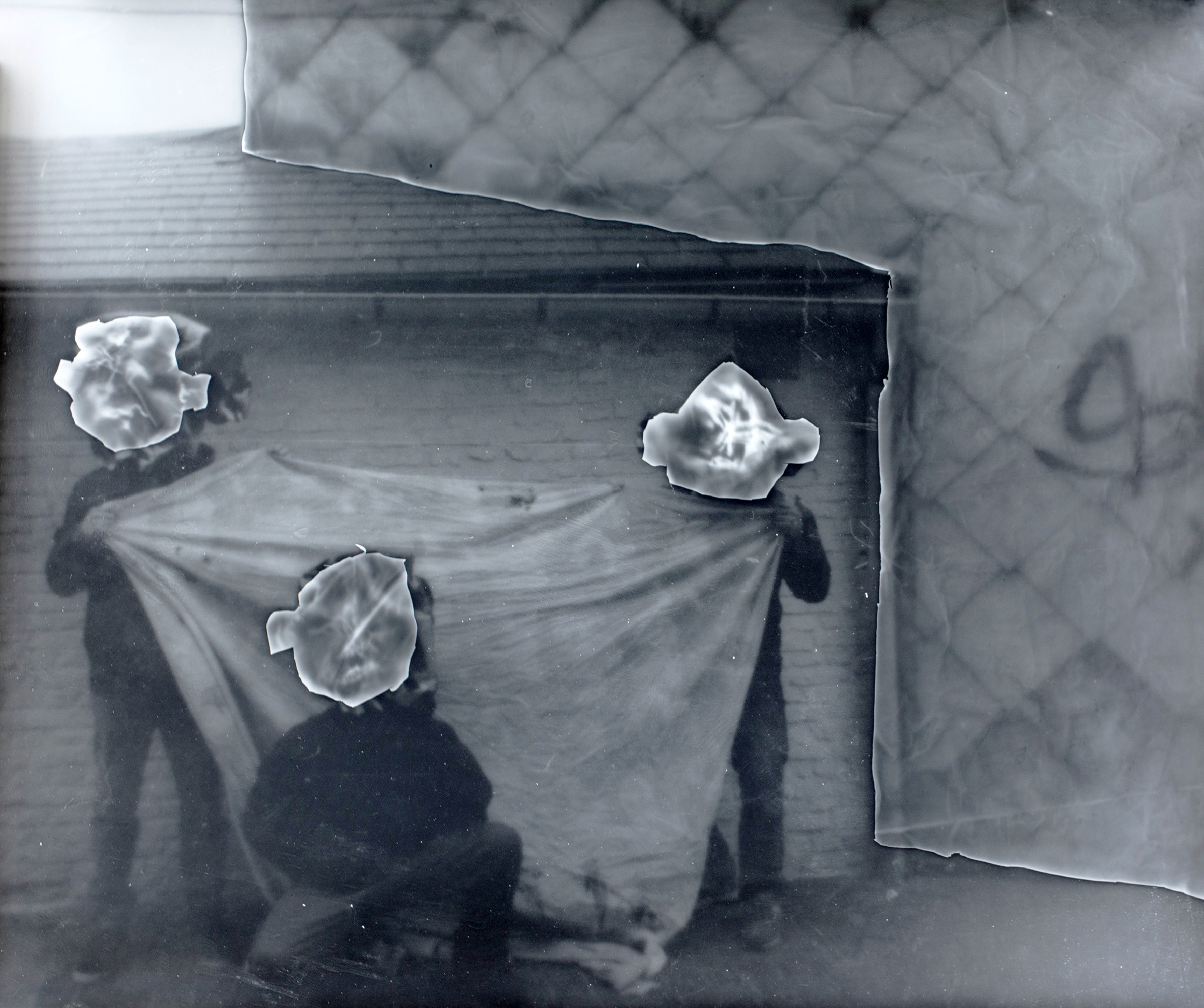 Holy Trinitysilver gelatin print, cliché verre and photogram on silver gelatin photographic paper, unique, 51x61cm, 2018 · info