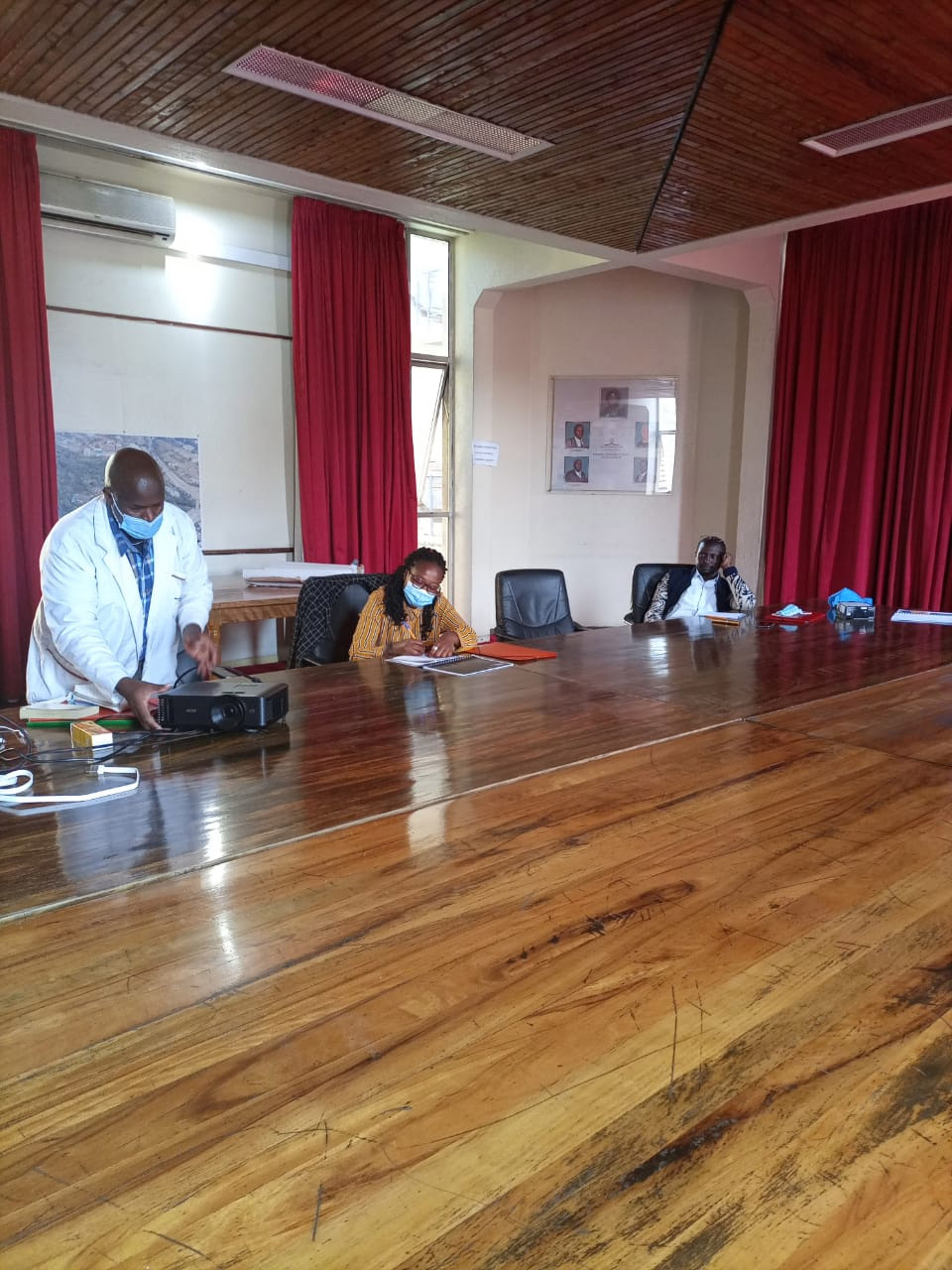 Groupe d'étude des Musées nationaux du Kenya au travail, Module 1, 2021.