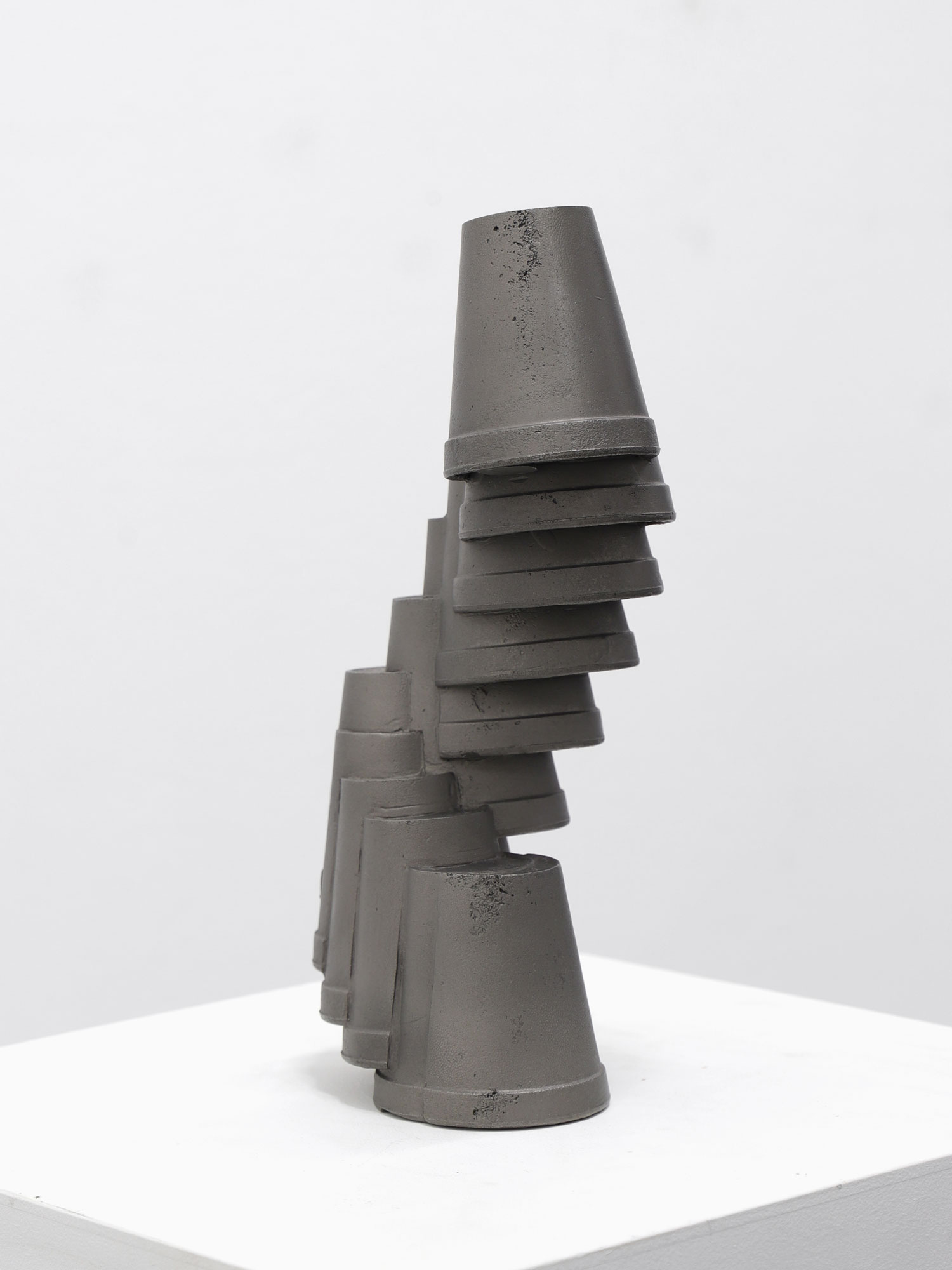 Untitled (Tracking Astray) Test #3, 2023Stainless steel13 x 31 x 10 cm.