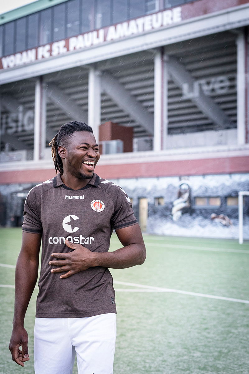 Portrait Hamburg, St.Pauli, Elfenbeinküste, Flüchtling