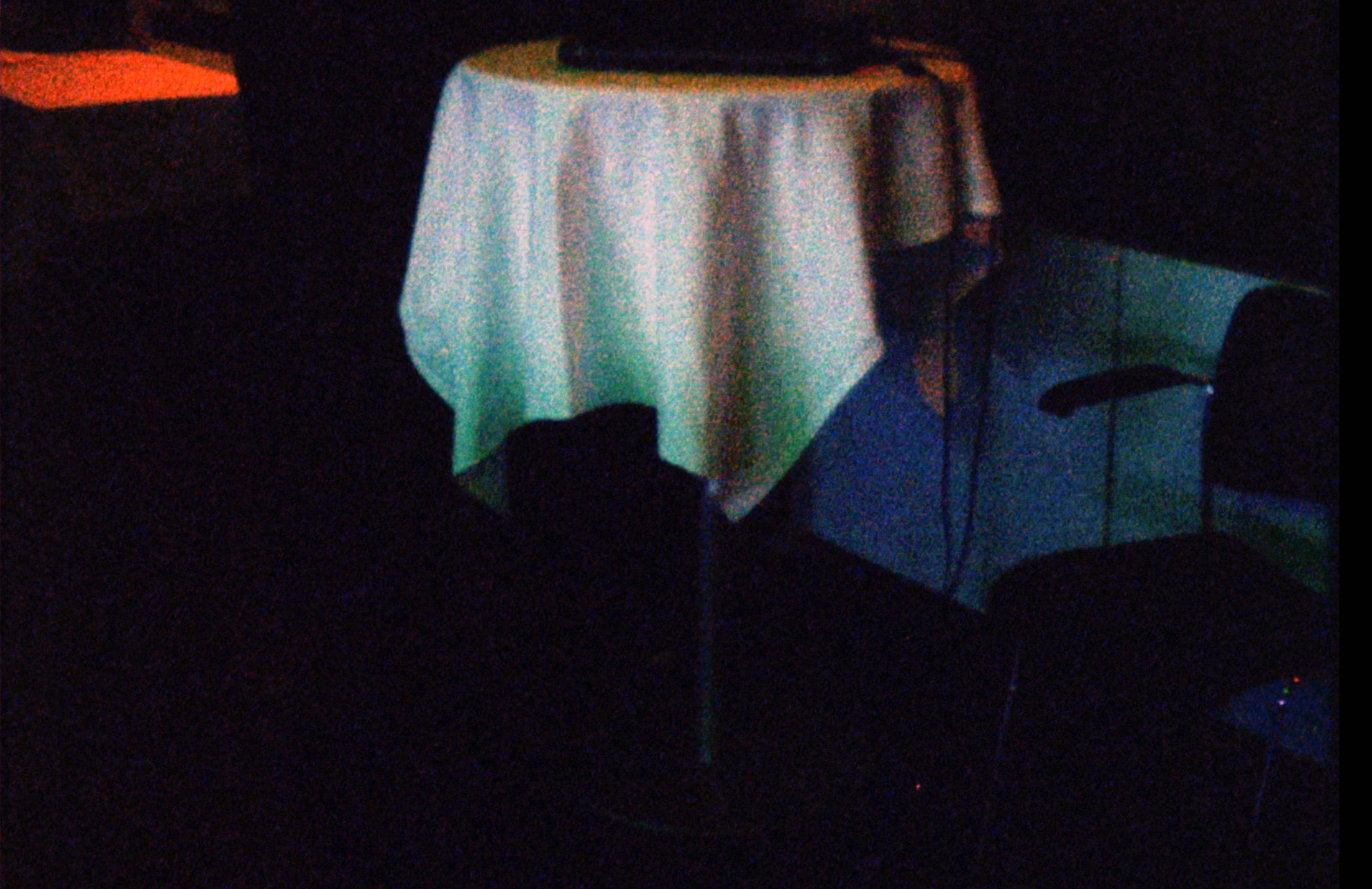 Quiet Sun, 16mm color 3' no sound