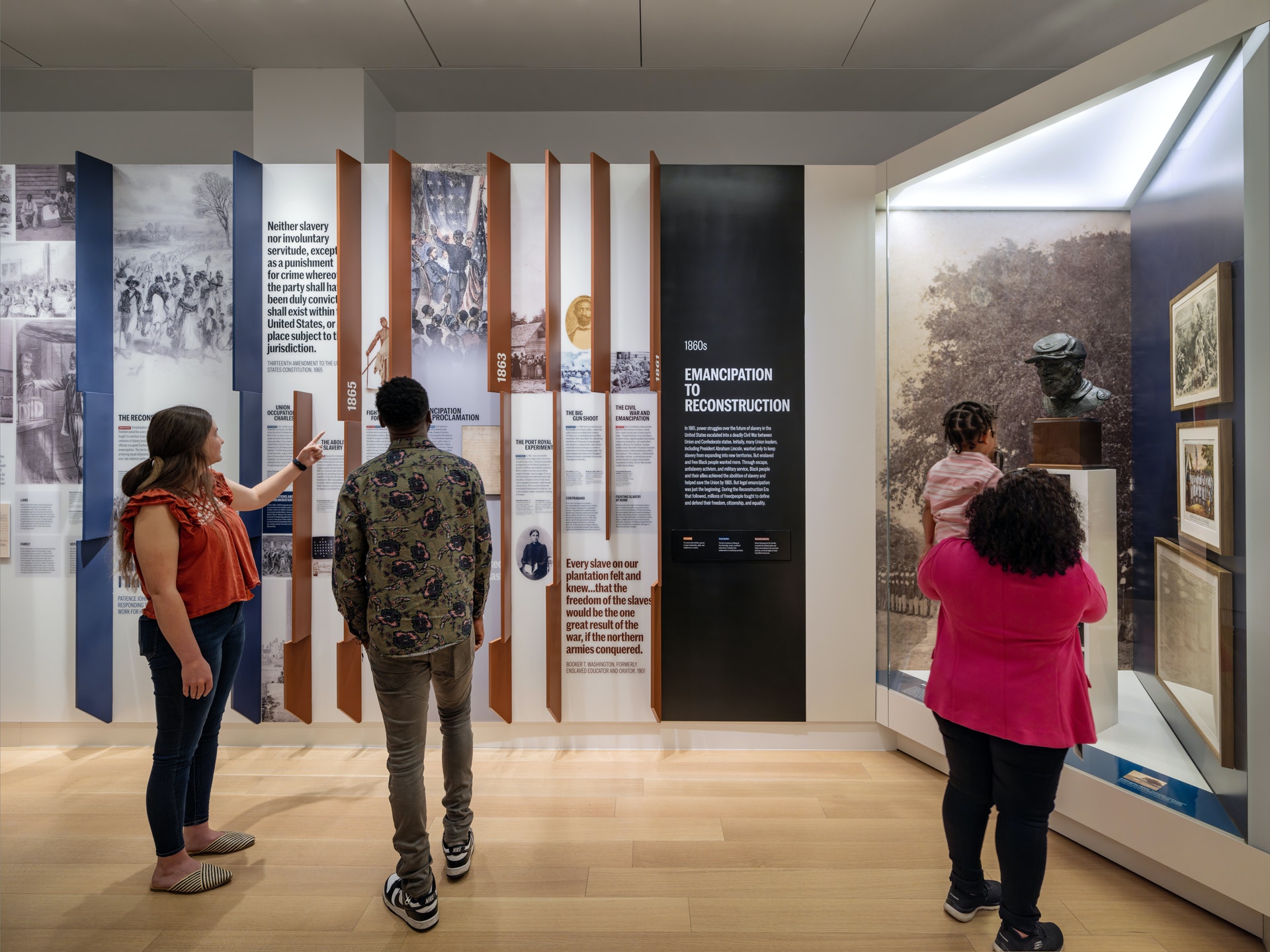American Journeys Gallery. Photo cred: Sahar Coston-Hardy/Esto