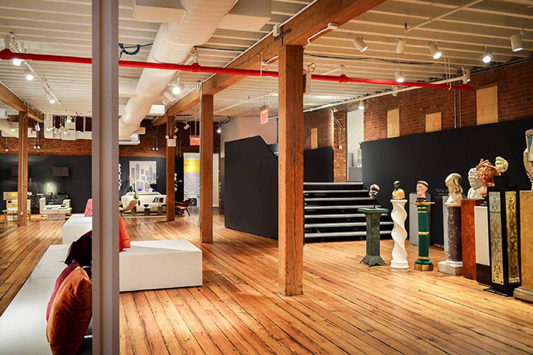 ● Open display area /1st Dibs, Terminal Showroom / Davies Toews Architecture / Role: Project Manager / Brooklyn, NY (2018)