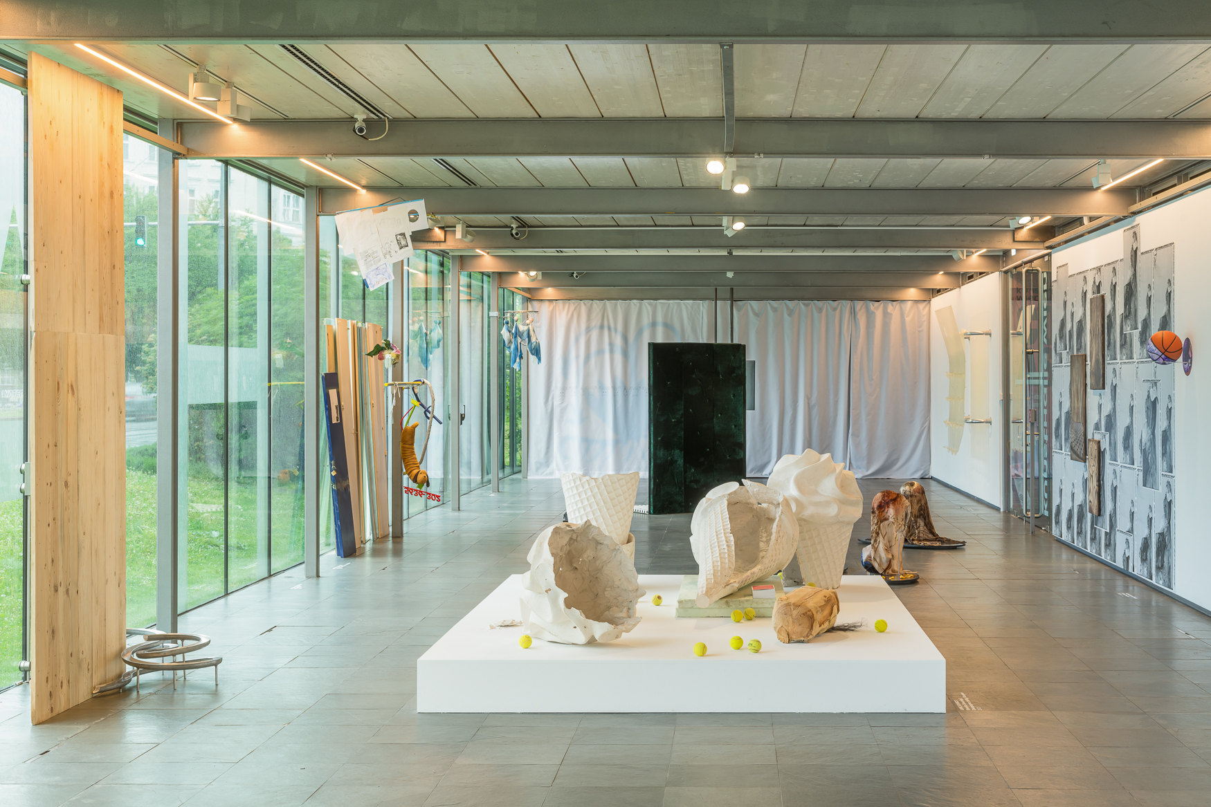Ausstellungsansicht: Come as You Are. Preis der Kunsthalle Wien 2023, Kunsthalle Wien 2024, Foto: Klaus Pichler.
