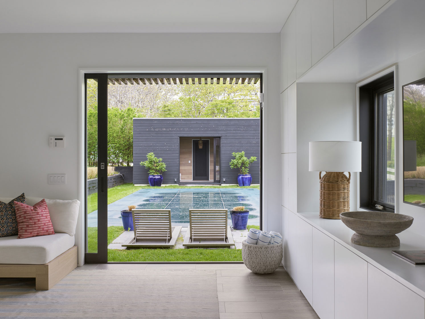 DANIEL ROMUALDEZ ARCHITECTS - PRIVATE HOUSE - MONTAUK, NY