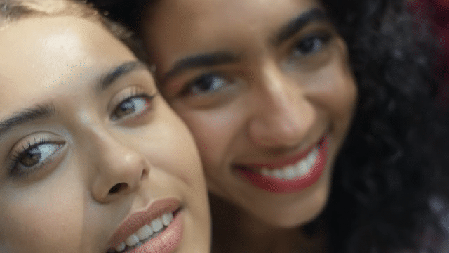 GLOSSIER GEN LIPSTICK