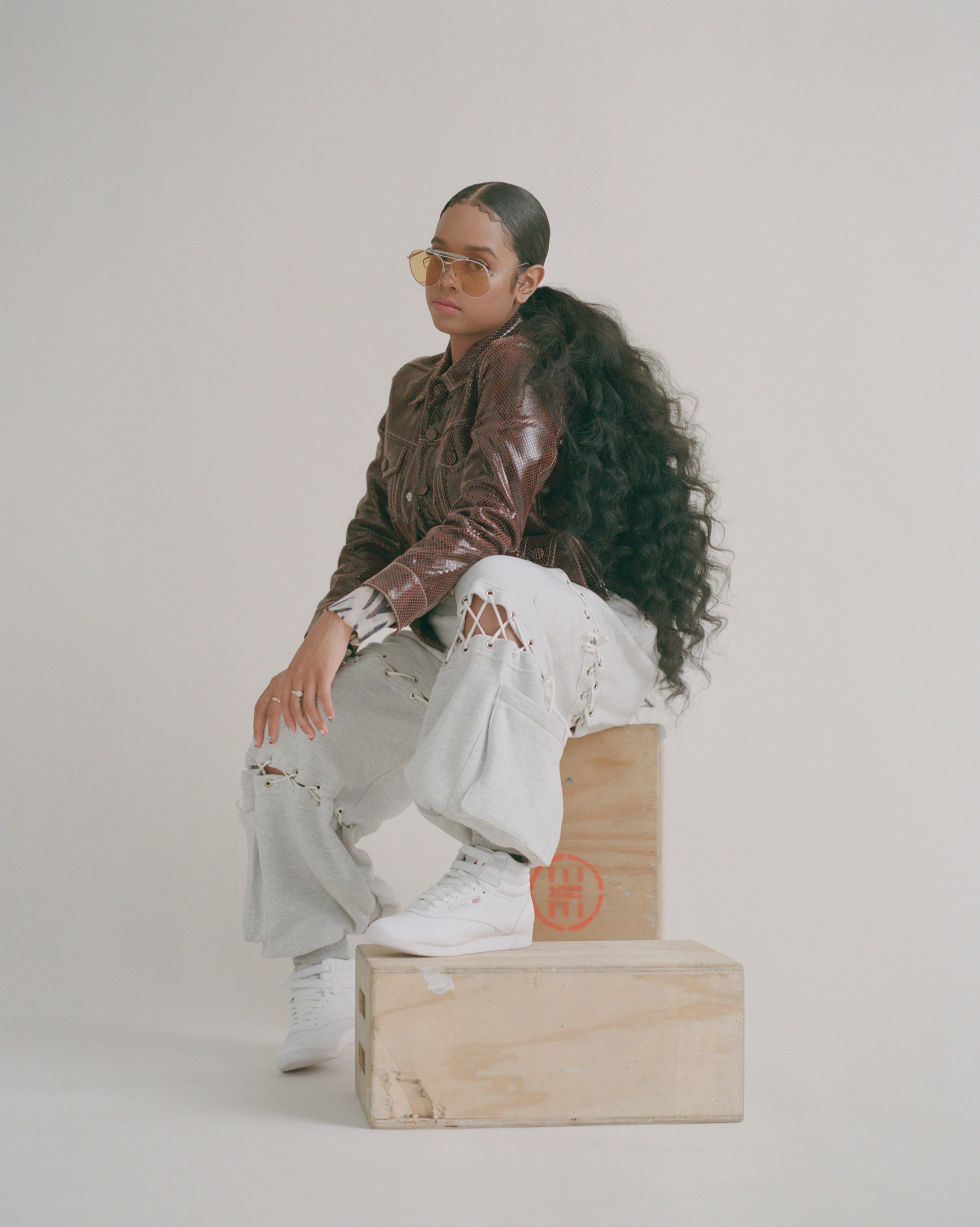 H.E.R _ COVER STORY _ CLASH