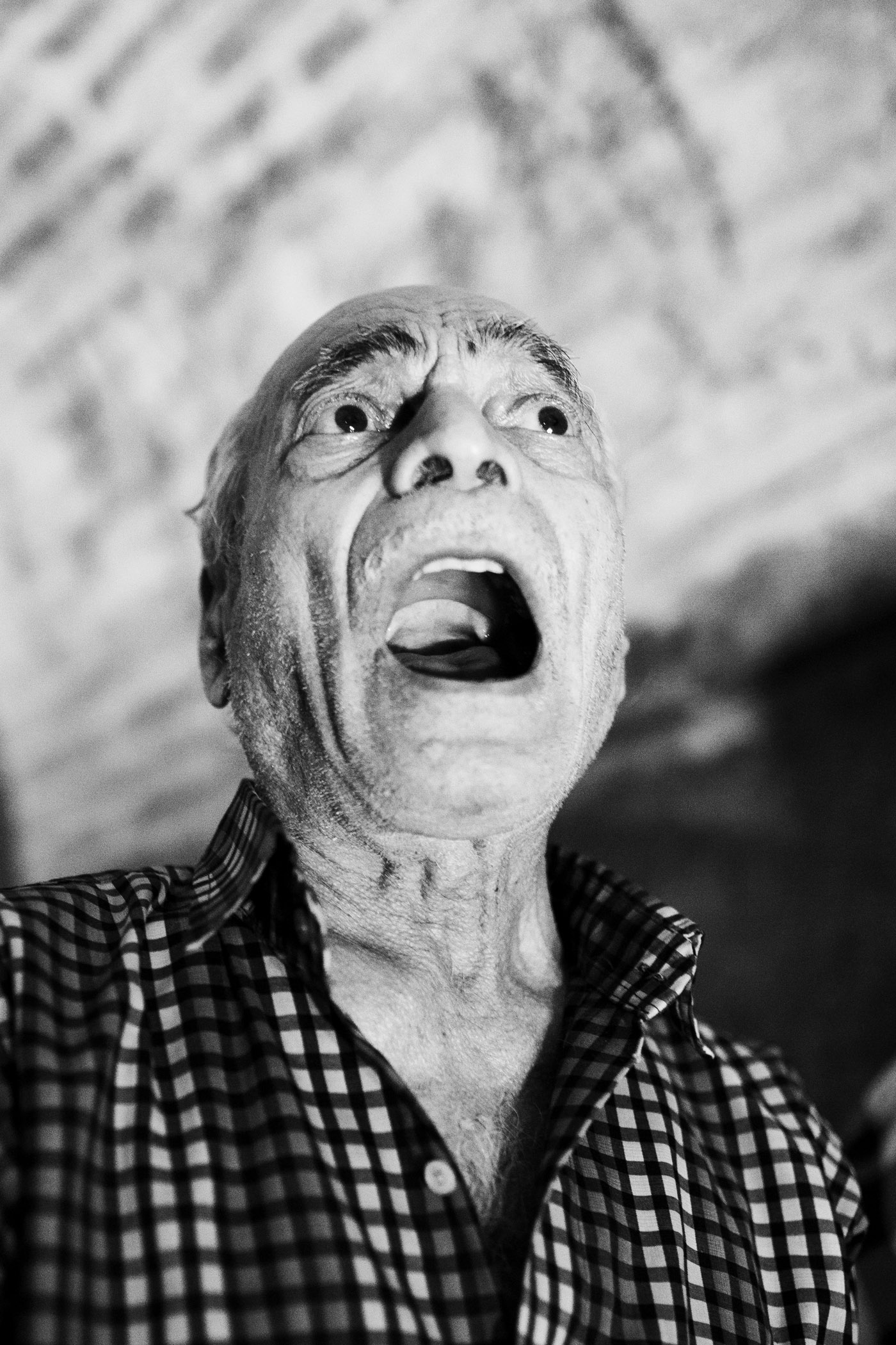 Excerpt Akbar dare miad