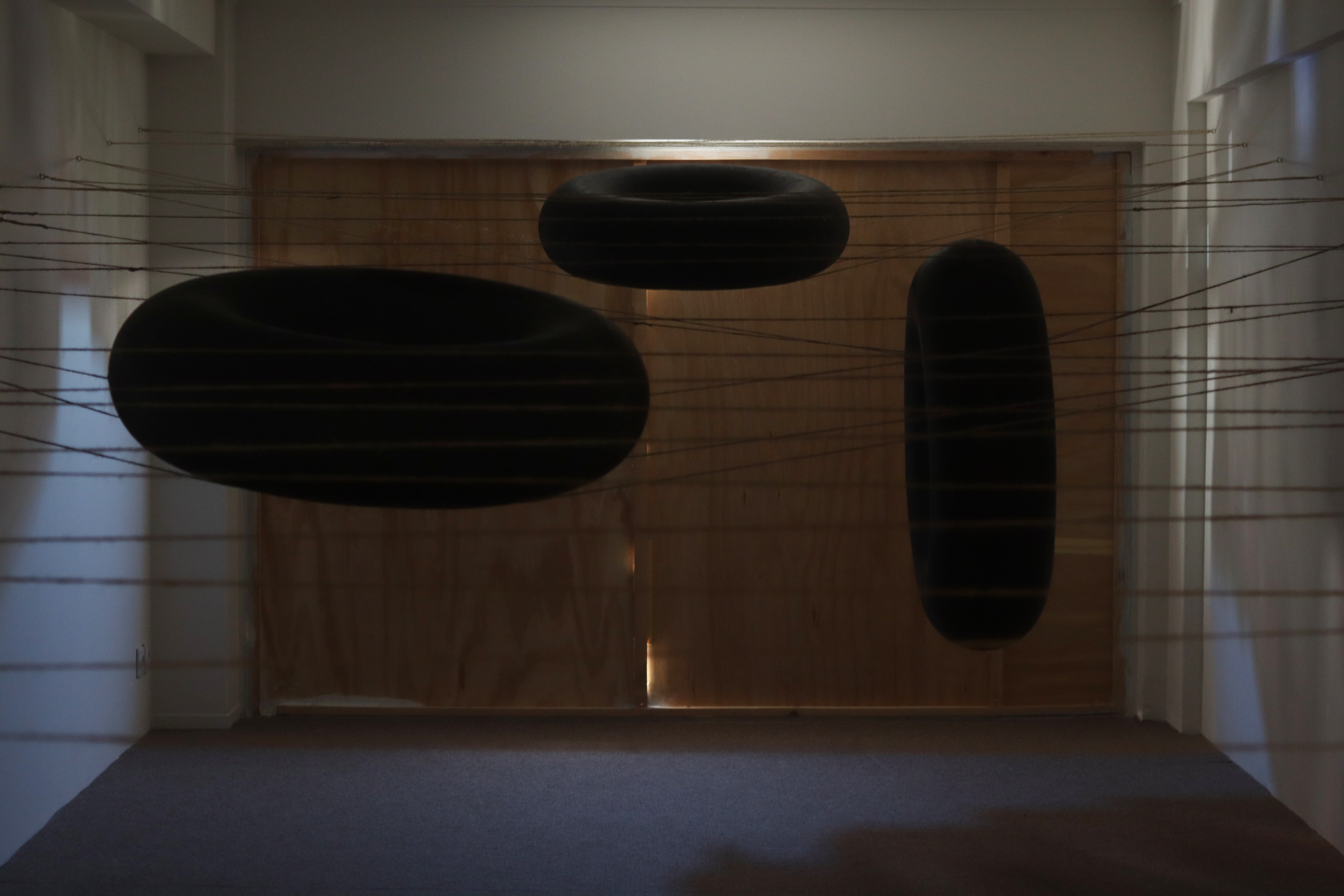 Edgar Massul, "Corrente de ar: Sala de desenho [Lisboa]" (2025)