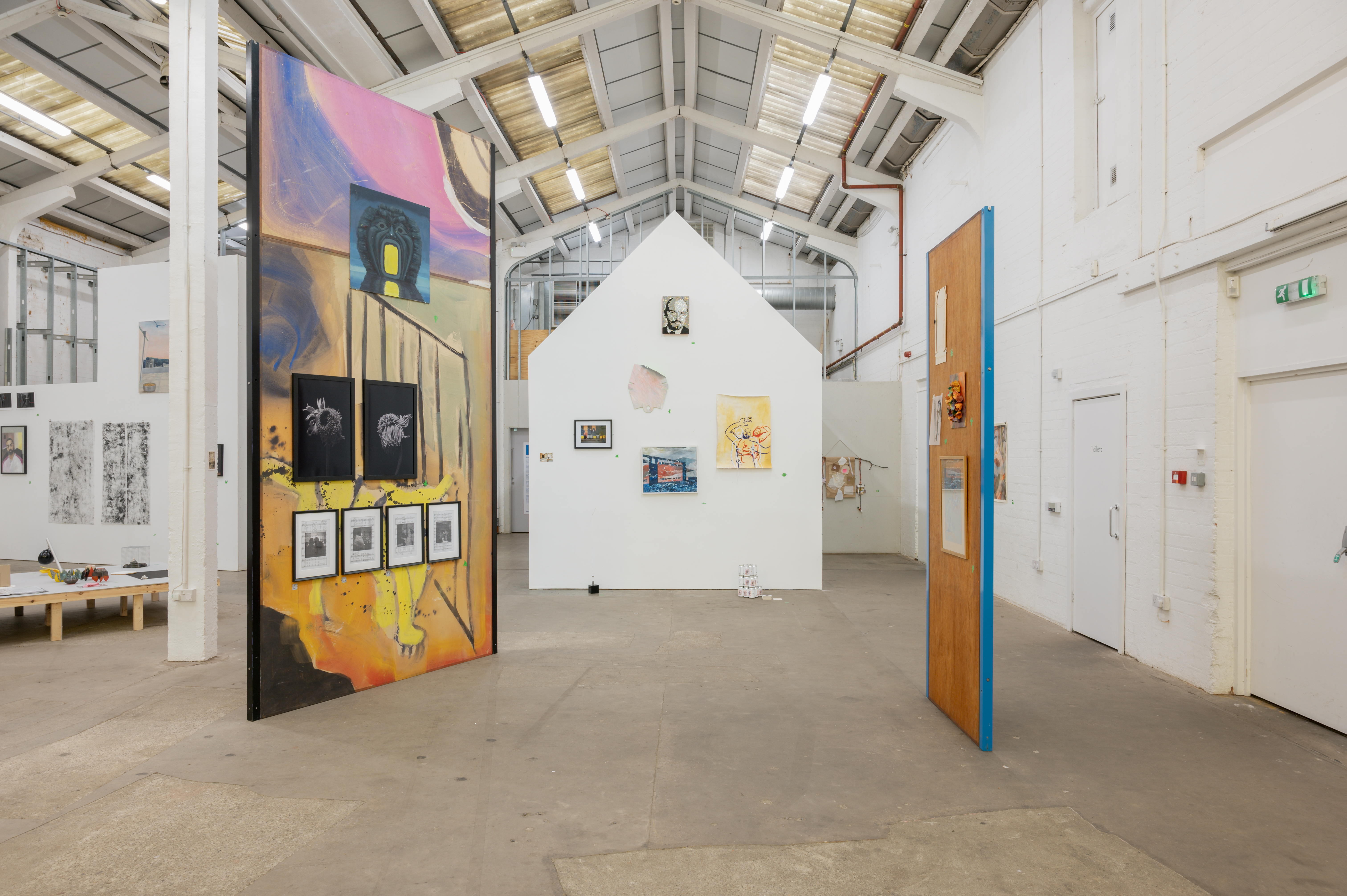 ︎︎︎ Eastside Projects, Summer Camp. August 2025, Larissa Shaw and Dinosaur Kilby 'Mother Louse'. Photographs by Ashley Carr.