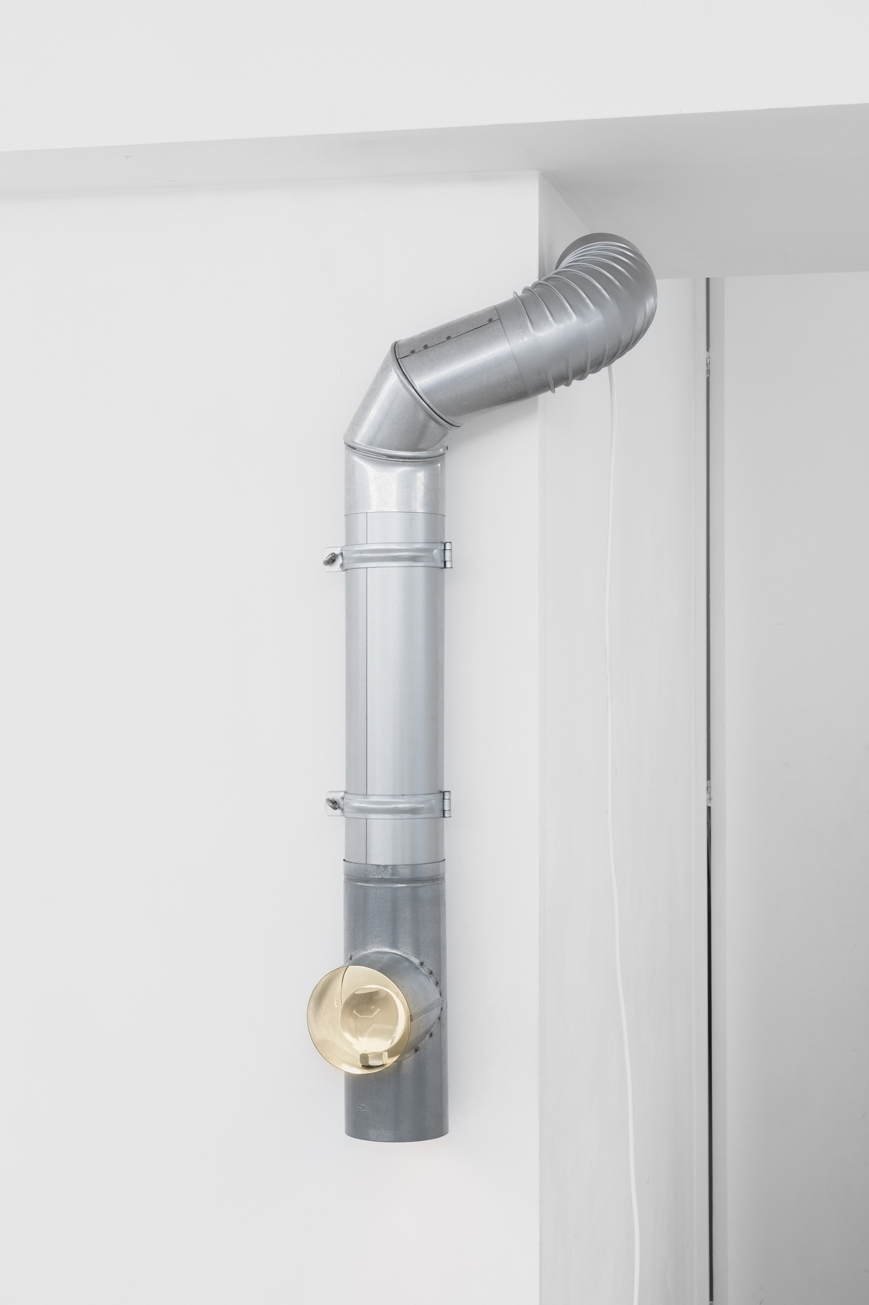 Esotheric Pipe 3, 2023, Acrylic on Canvas, 110 x 15 x 30 cm,  photo by Mattia Mognetti